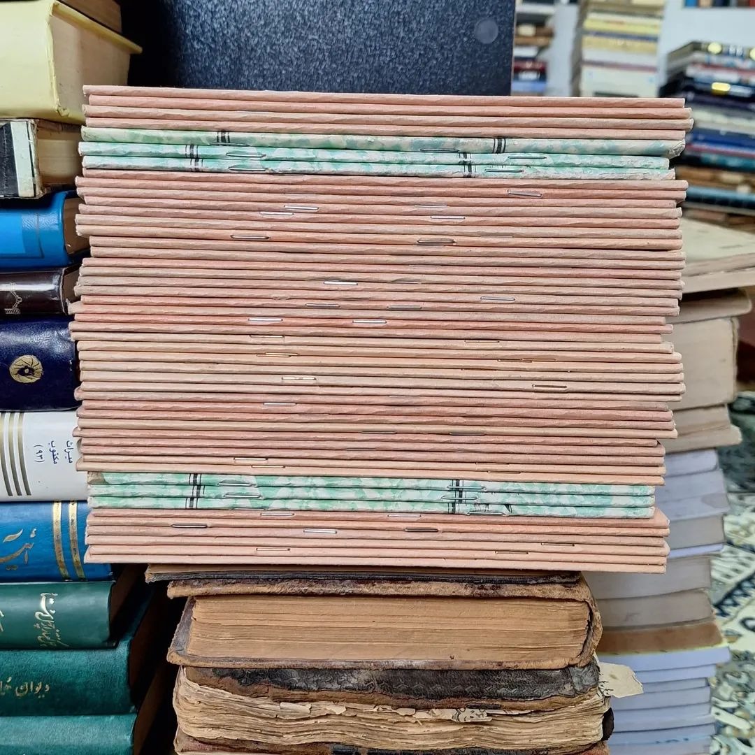 دفترهای قدیمی و نوستالژیک