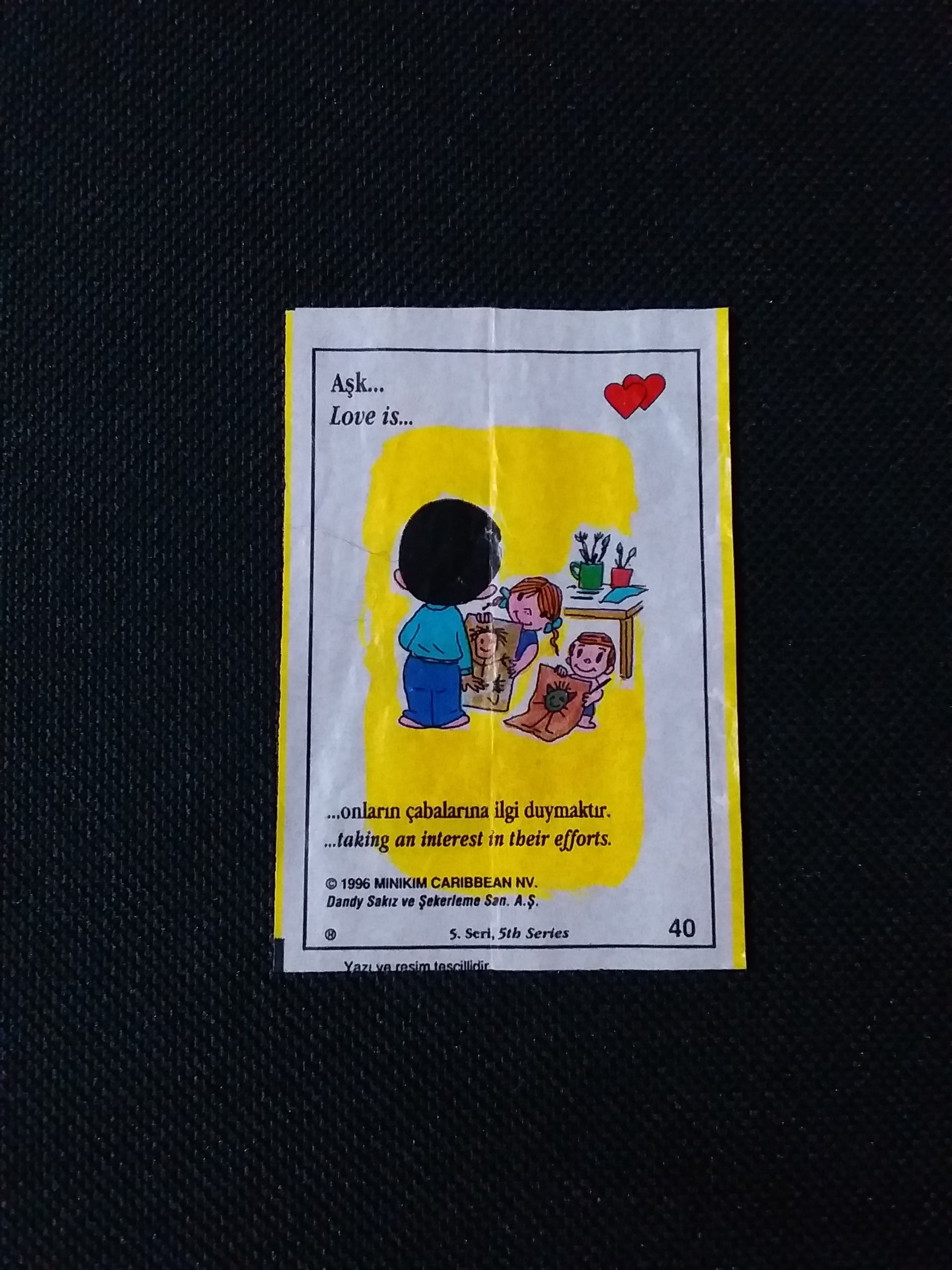 عکس آدامس لاویز love is _کدjdeg3