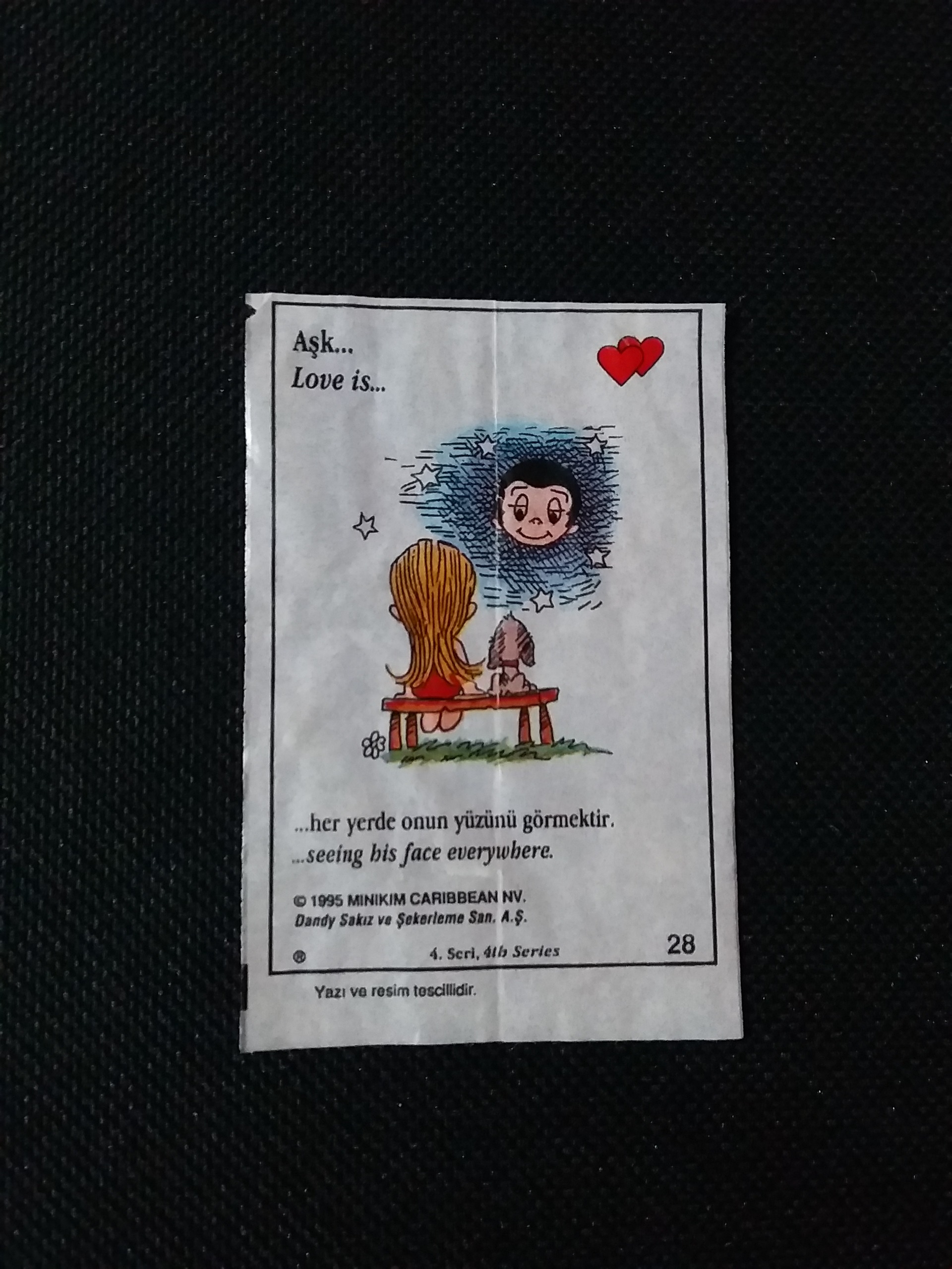 عکس آدامس لاویز love is _کدjdeg3