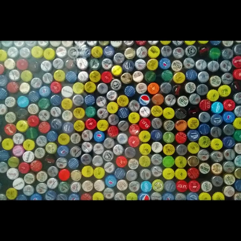 300 عدد تشتک نوشابه زیبا و جالب مطابق تصویر