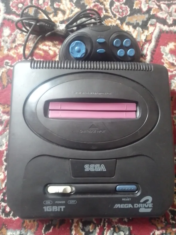 کنسول سگا MEGA DRIVE 2 به همراه یک دسته بازی