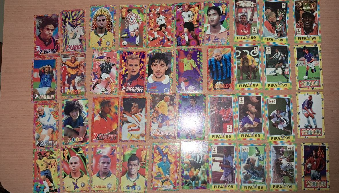 کارت فوتبالی قطع کوچک- 40 عدد(اصل با قدمت 25 سال)