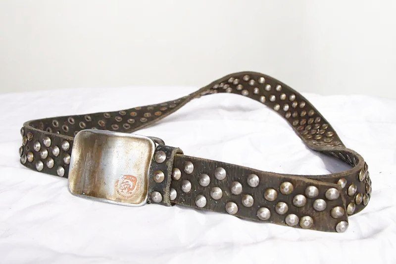 کمربند دیزل چرمی قدمت 95 سال واقعا خاص