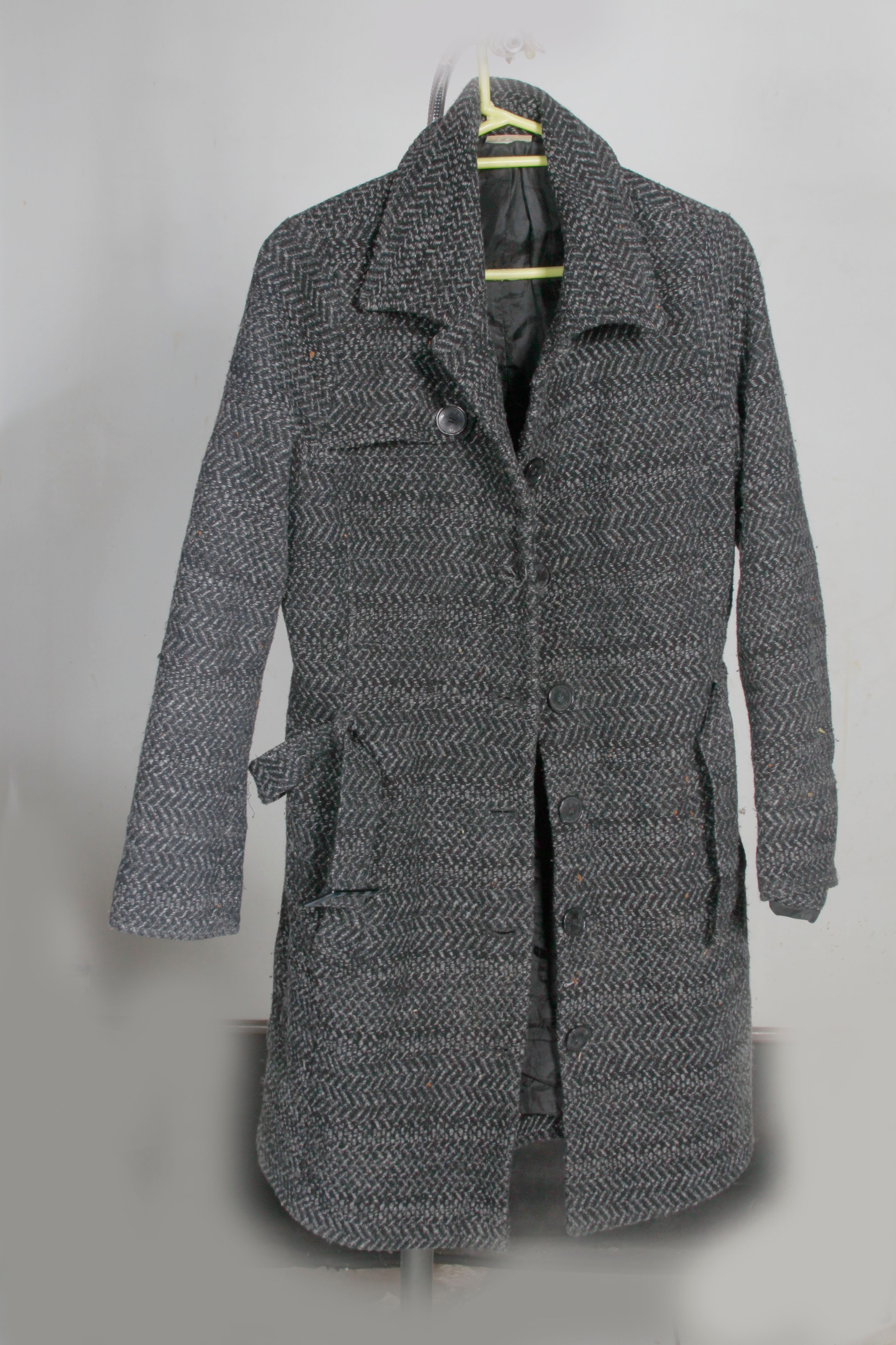 پالتو قدیمی پشمی زنانه