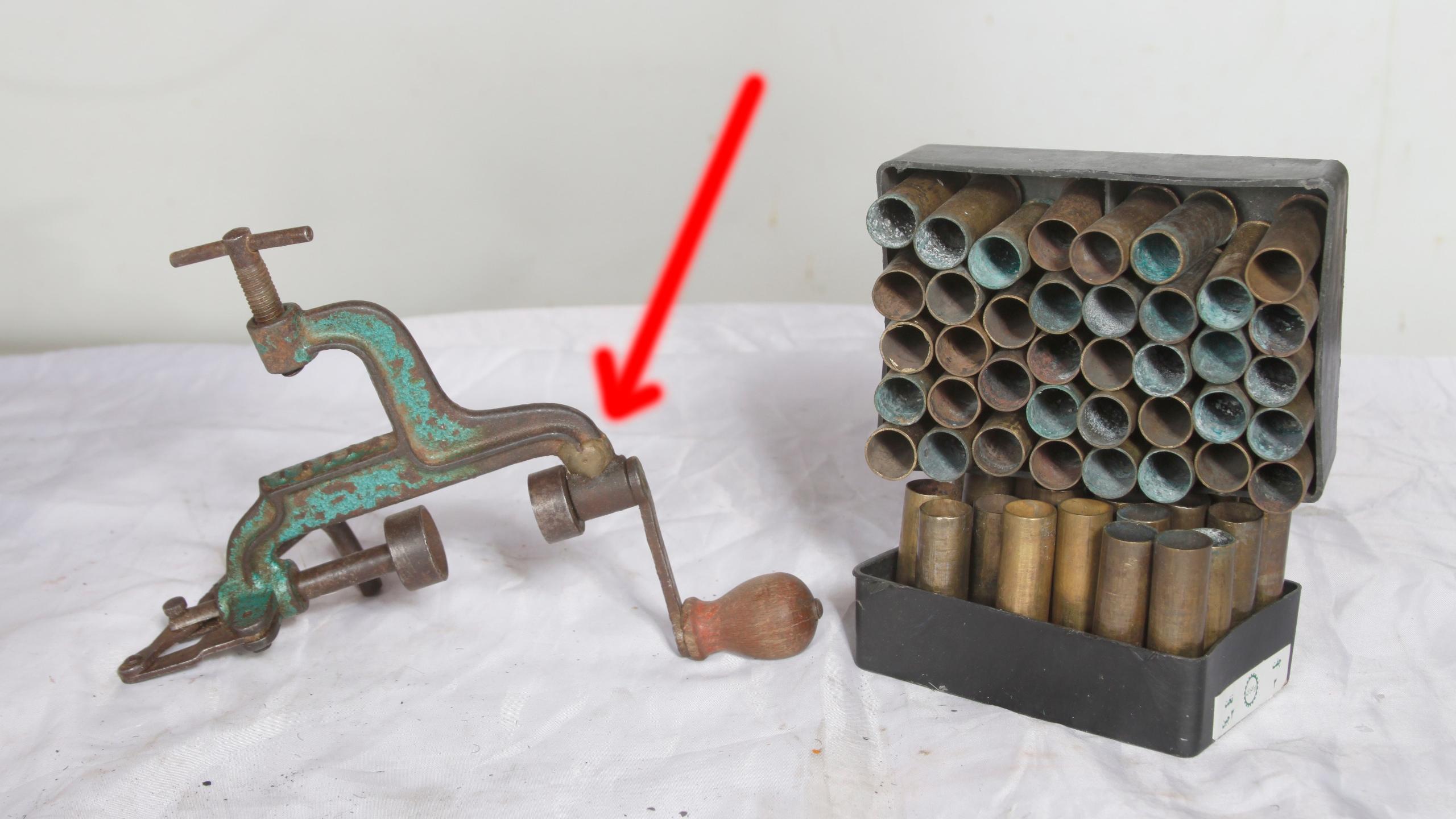 فشنگ جمع کن و 20 عدد پوکه برنجی {شماره 16}