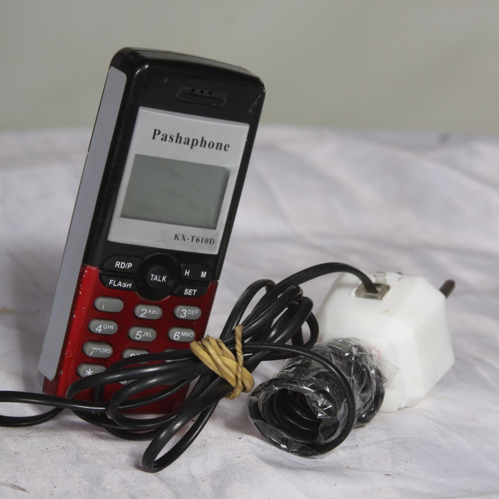 تلفن کلکسیونی طرح موبایل{فقط شماره گیر کار نمیکنه}