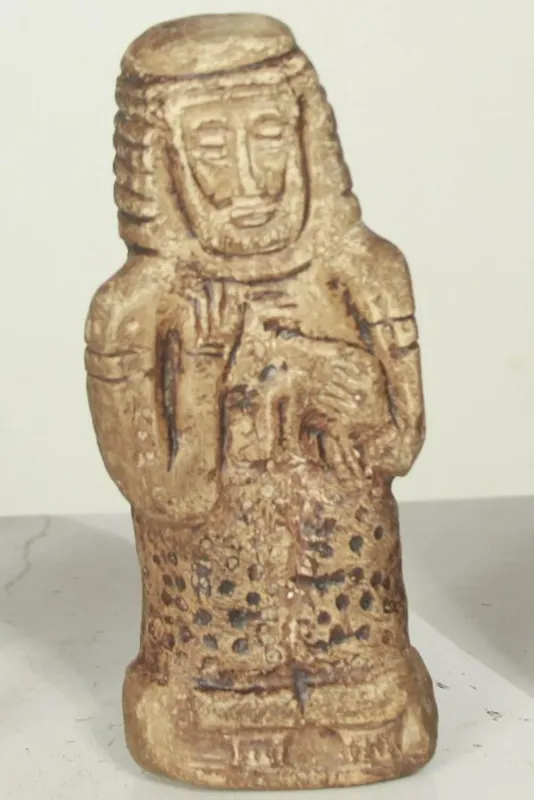 مجسمه سنگی ارتفاع پانزده سانتی طبق عکس