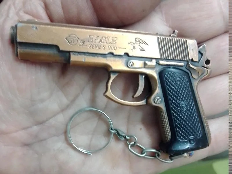 جاسویچی کلت فلزی زیبا