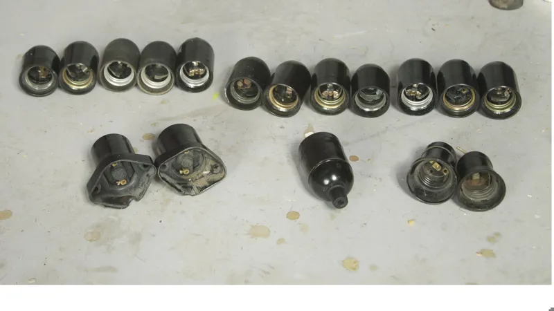 17 عددسر پیچ های با کیفیت قدیمی حراج عید