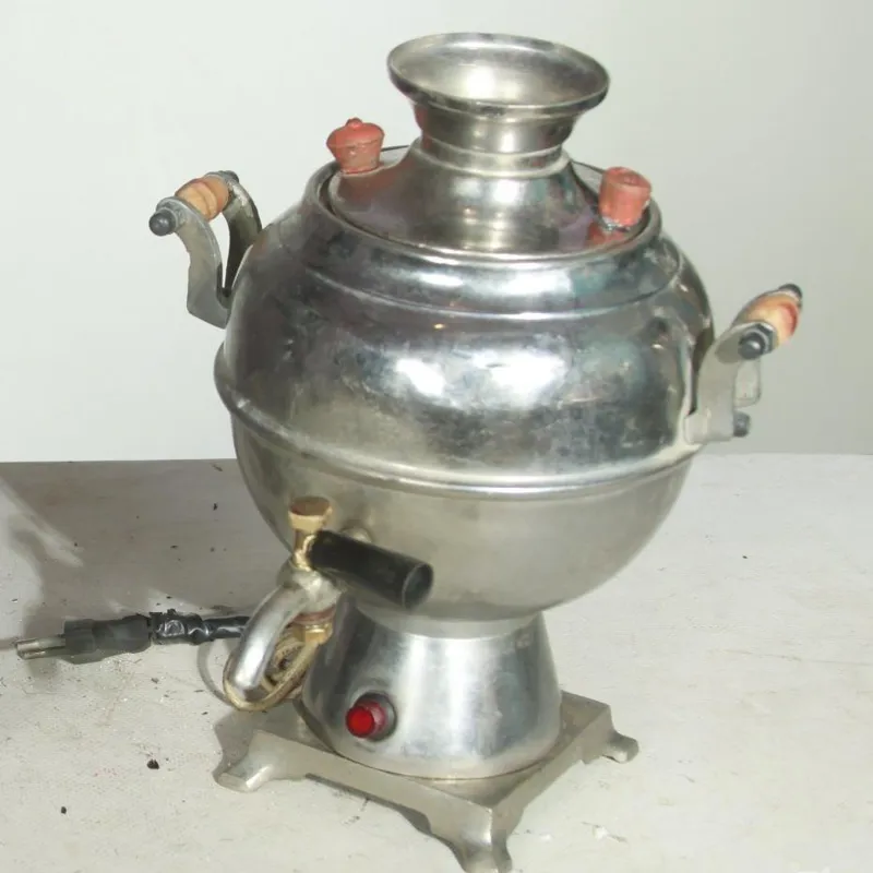 سماورقدیمی یک وجبی برنجی برقی {22 سانتی}