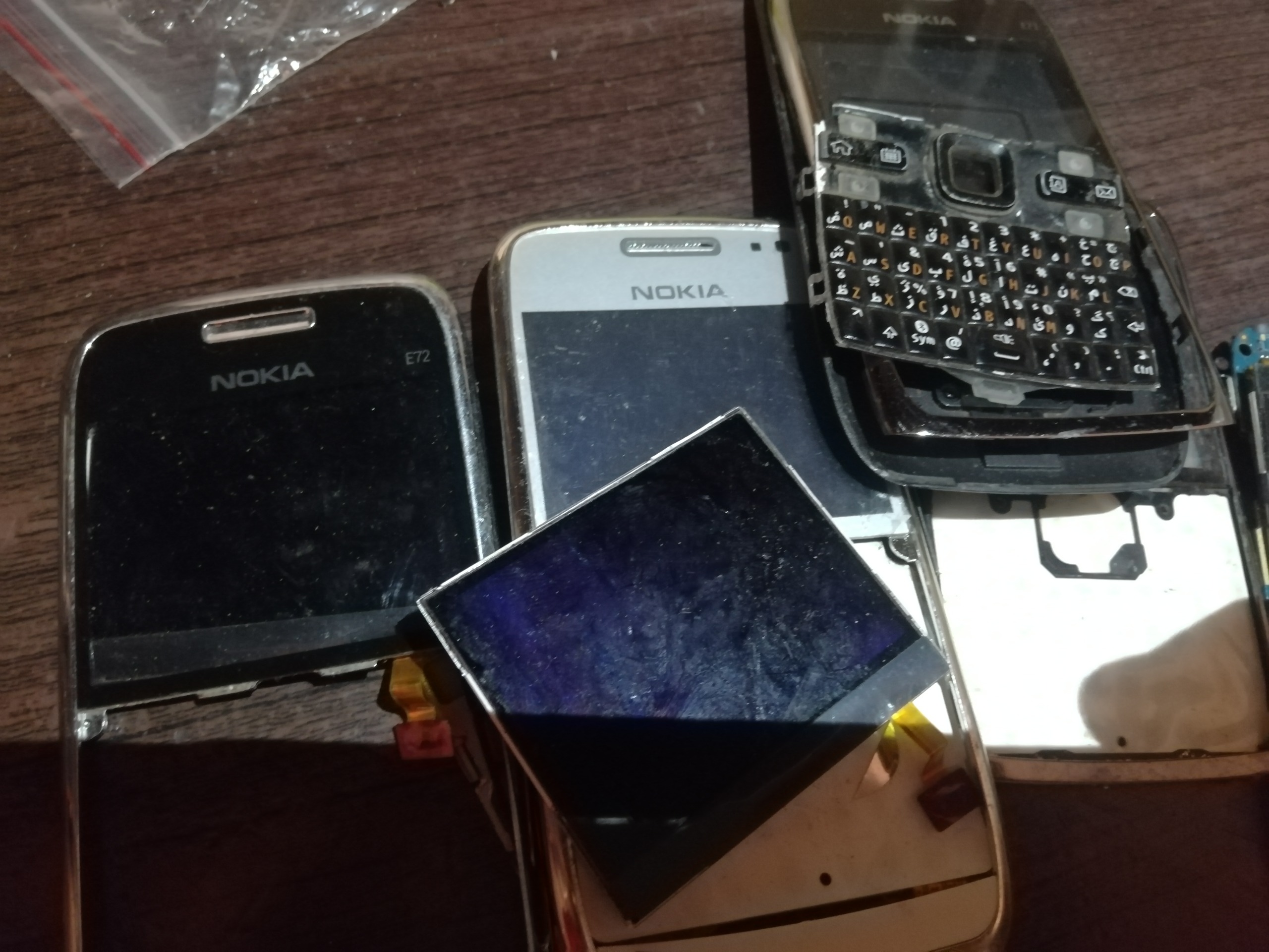 برد و مشتقات نوکیا E72 و E71