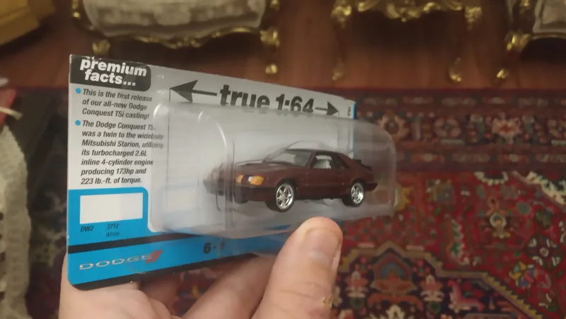 ماکت ماشین اتوورلد فورد موستانگ 1984 یک 64