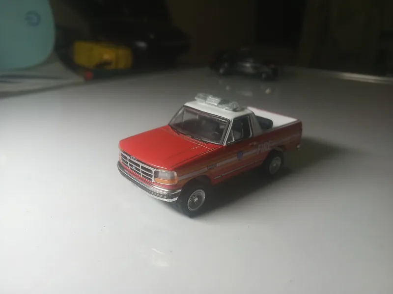 ماکت ماشین فلزی 64 گرینلایت فورد آتش نشانی 1996