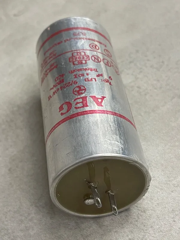 خازن آلمانی AEG 9uf 220 vac