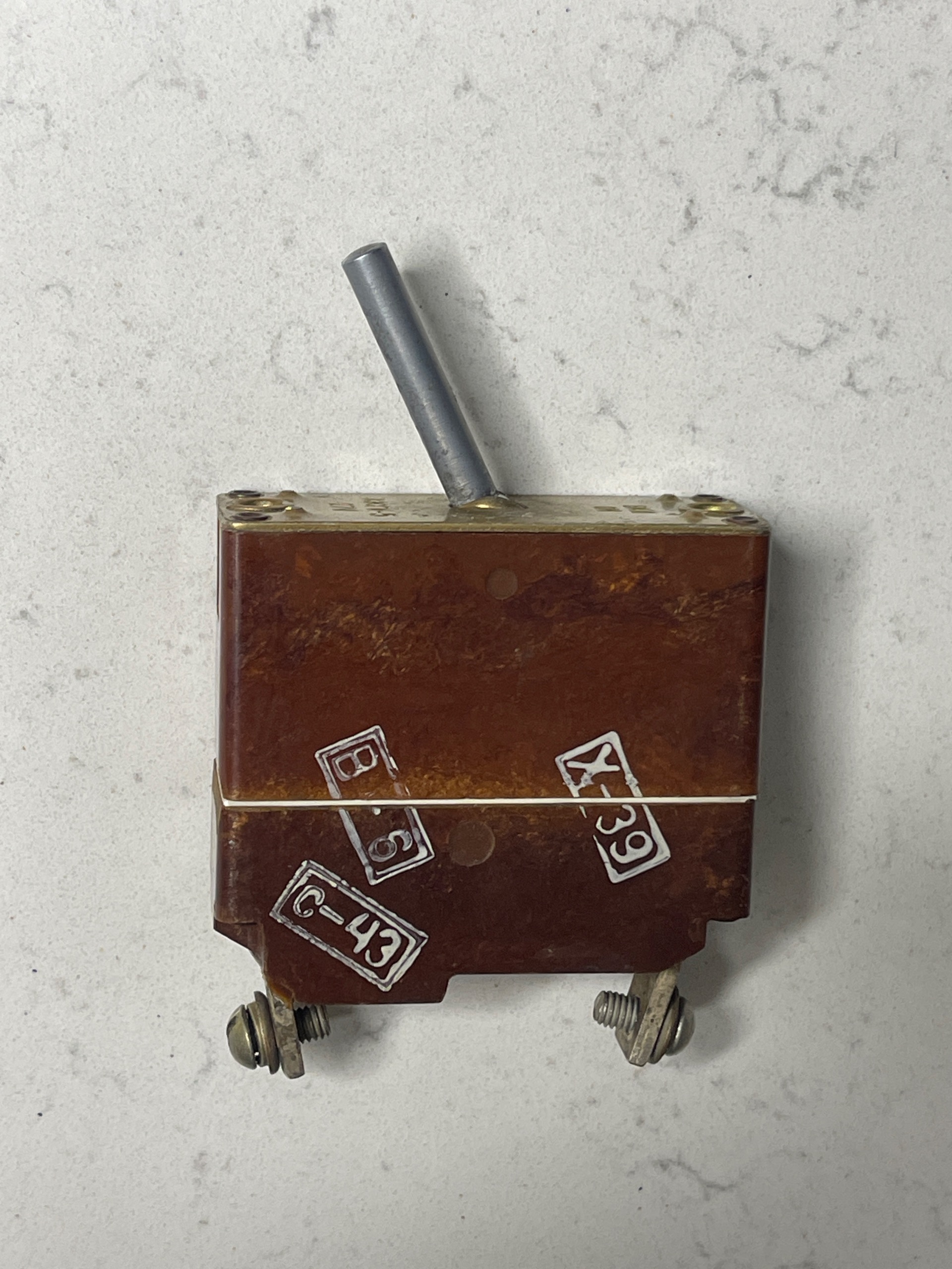 کلید فیوز هواپیمایی روسی 5 امپر تا 27vdc