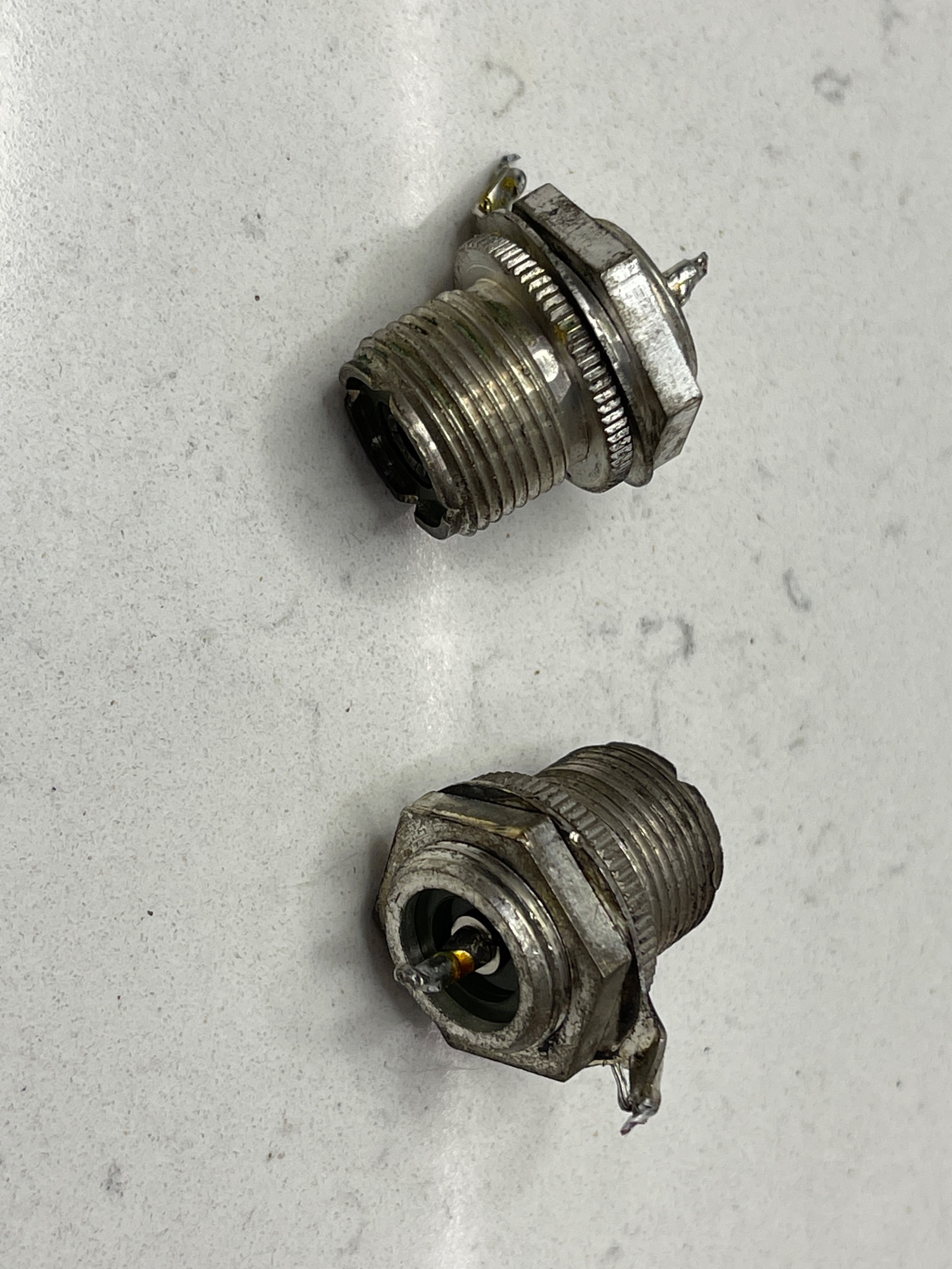 کانکتور rf و uhf مادگی پنلی ژاپنی بسته 2 عددی