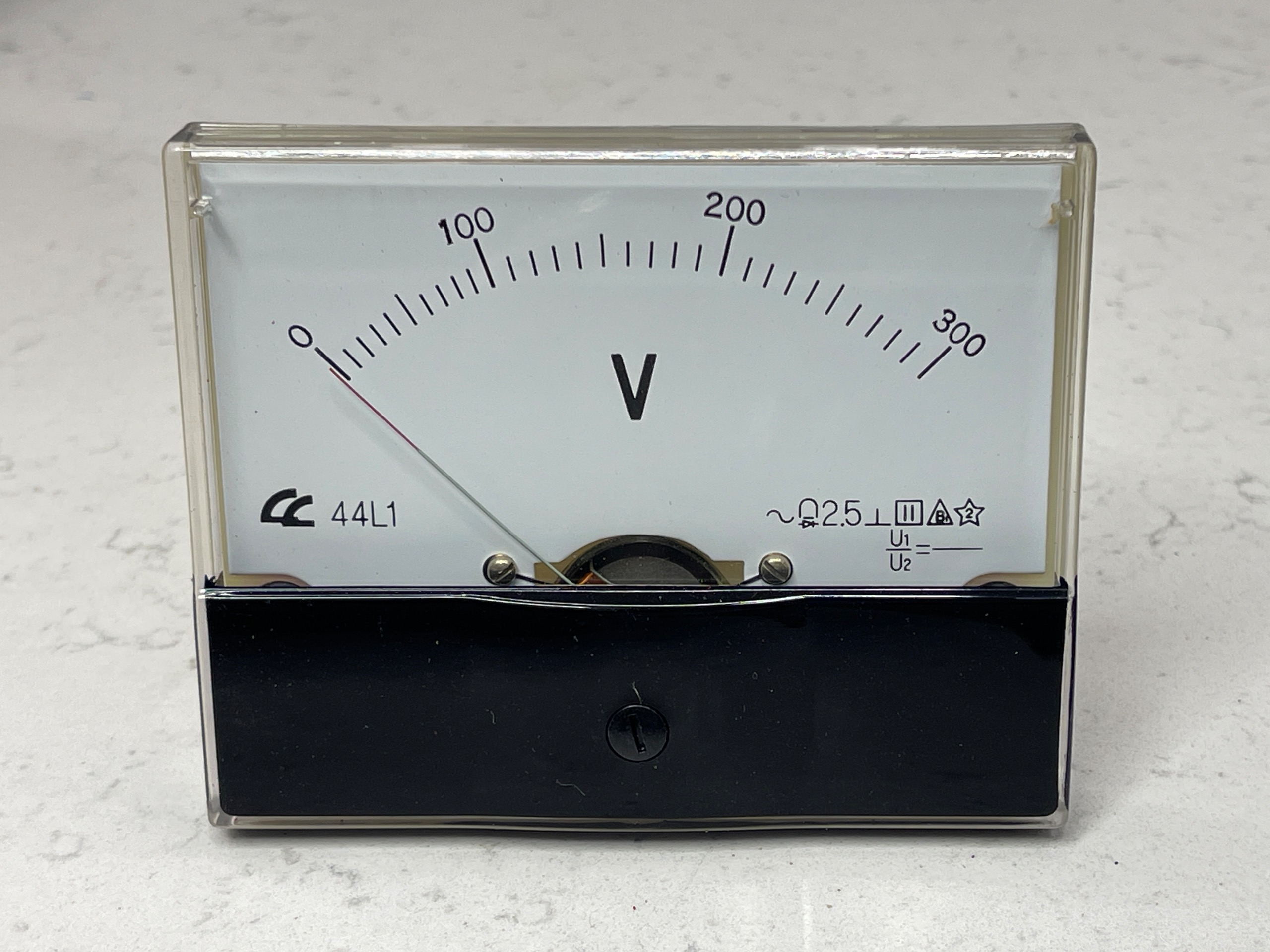 ولت متر 300vac ابعاد 100 در 80 میلیمتر