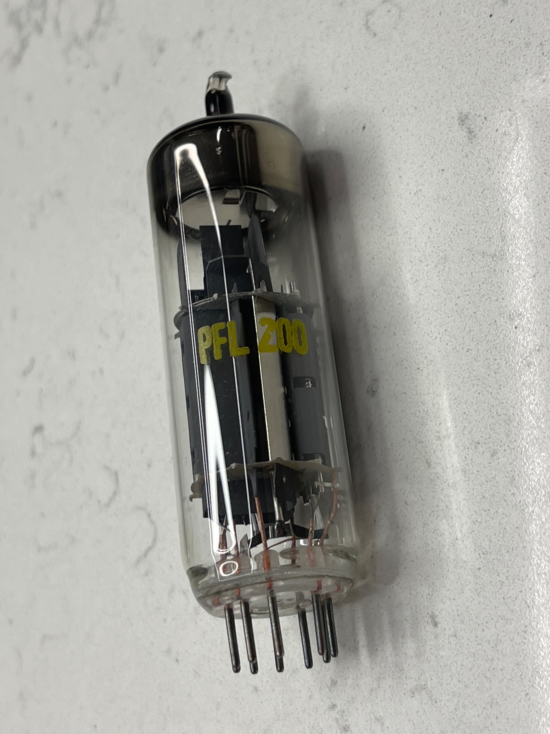 لامپ خلا pfl200