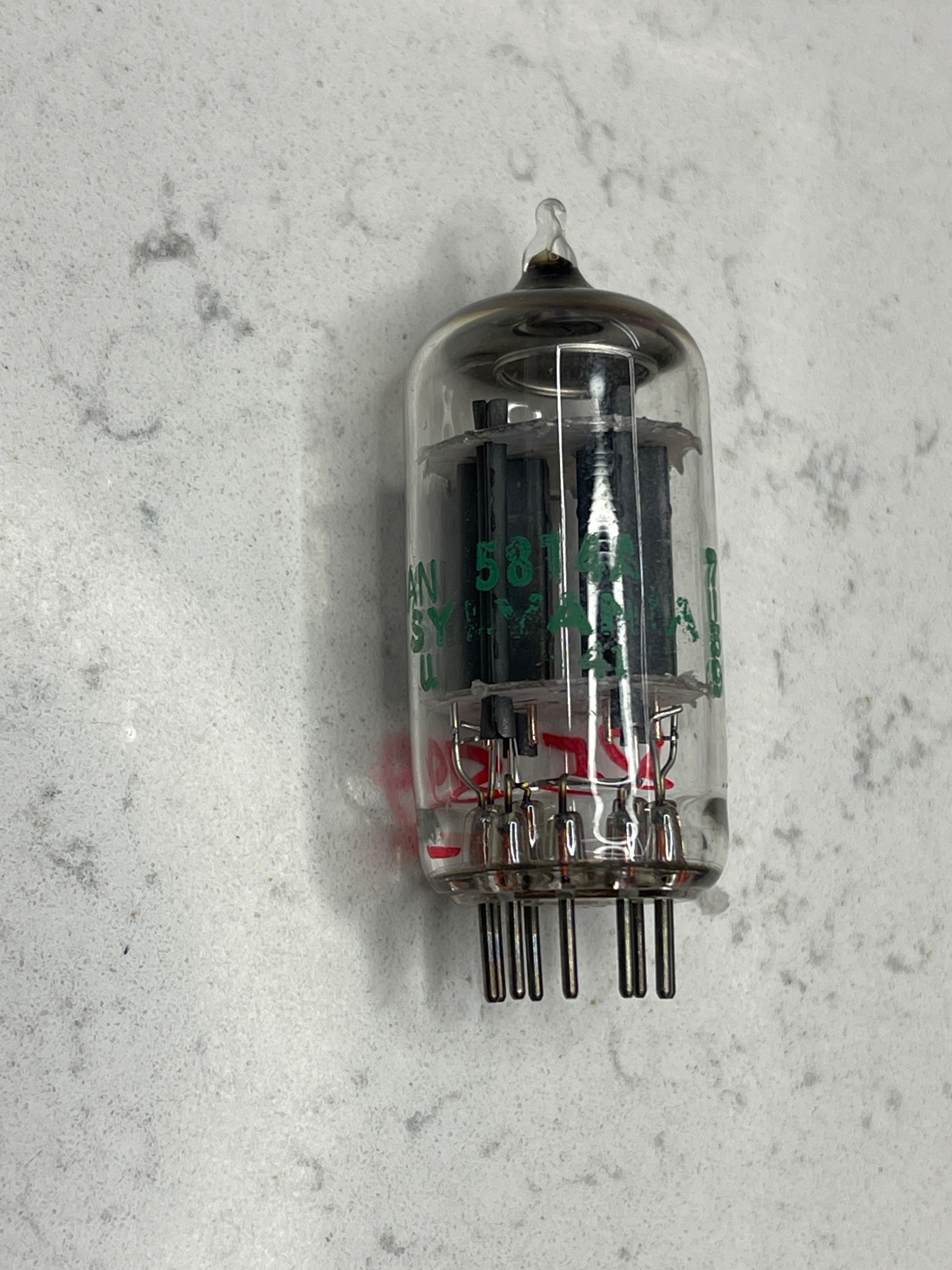 لامپ خلا 5814 امریکایی معادل 12au7