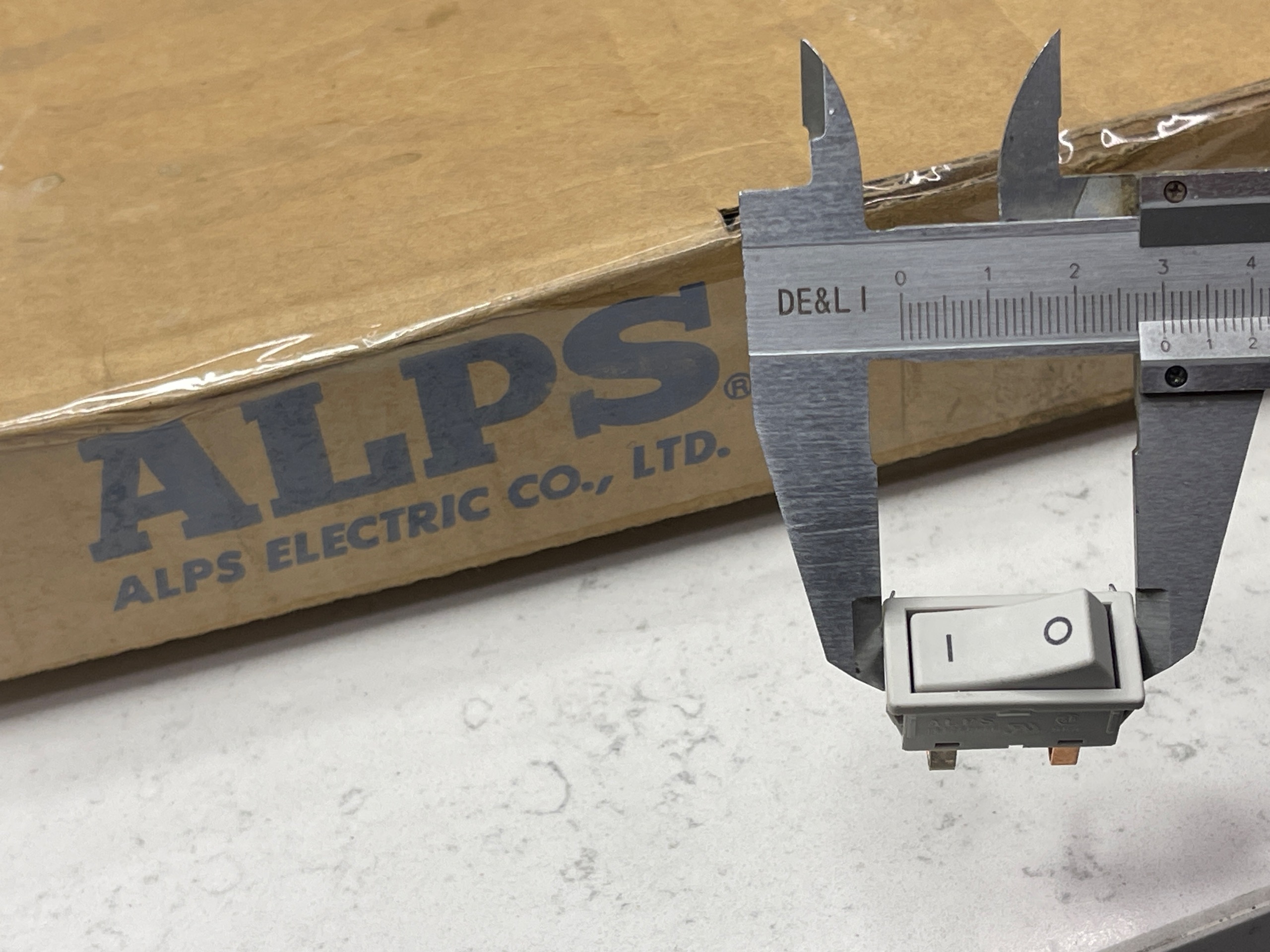 بسته 2 عددی کلید ALPS on/off درجه یک 16A 250vac