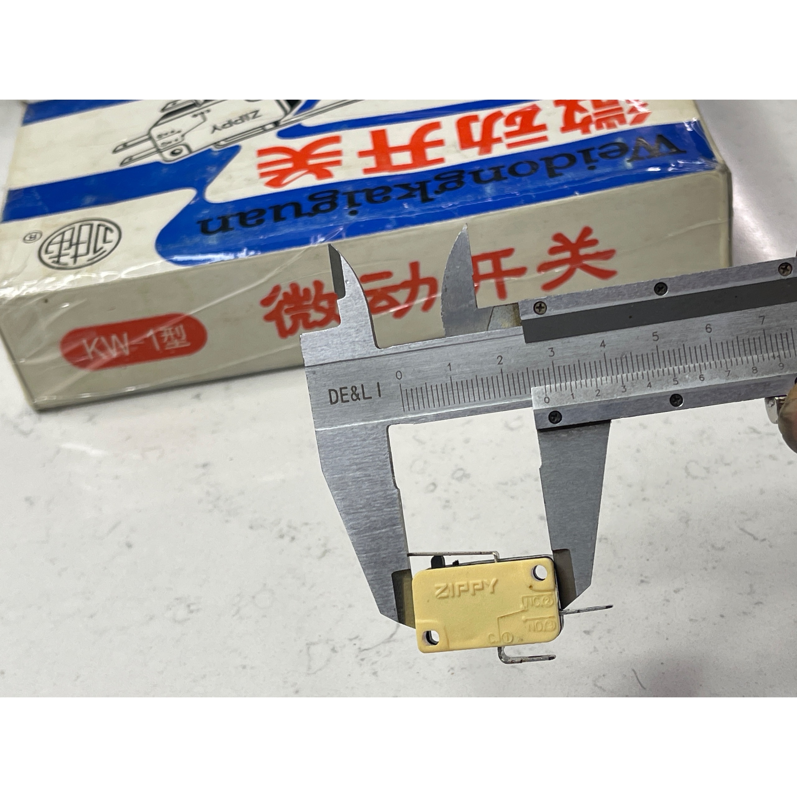 بسته 100 عددی میکروسوئیچ zippy