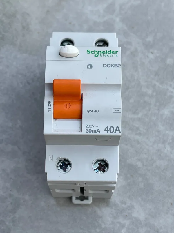 فیوز محافظ جان schneider 40A ساخت اسپانیا