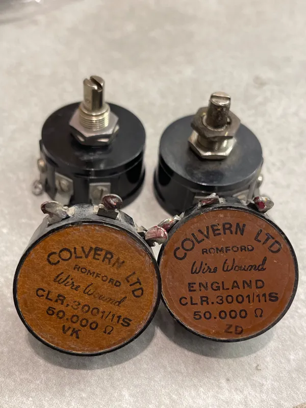 ولوم سیمی 50000 اهم انگلیسی colvern