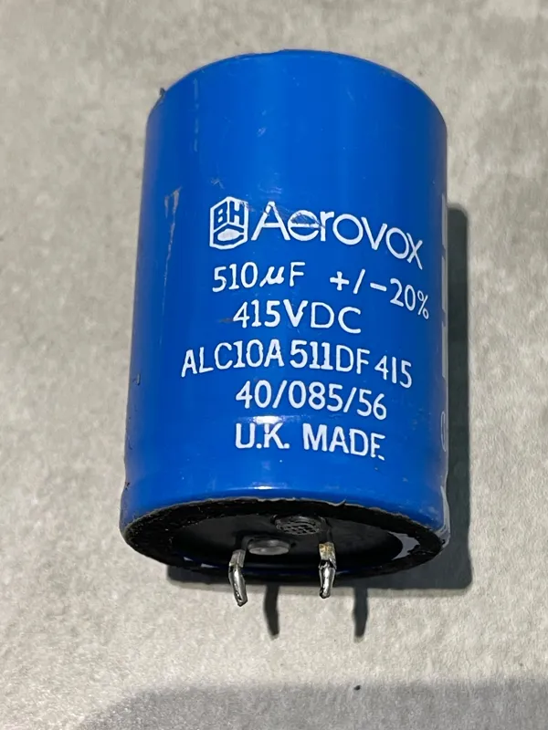 خازن انگلیسی 510uf 415v برند Aerovox