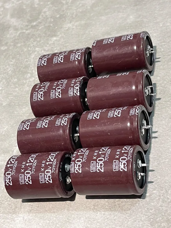 خازن ژاپنی 1200uf 250v Nippon