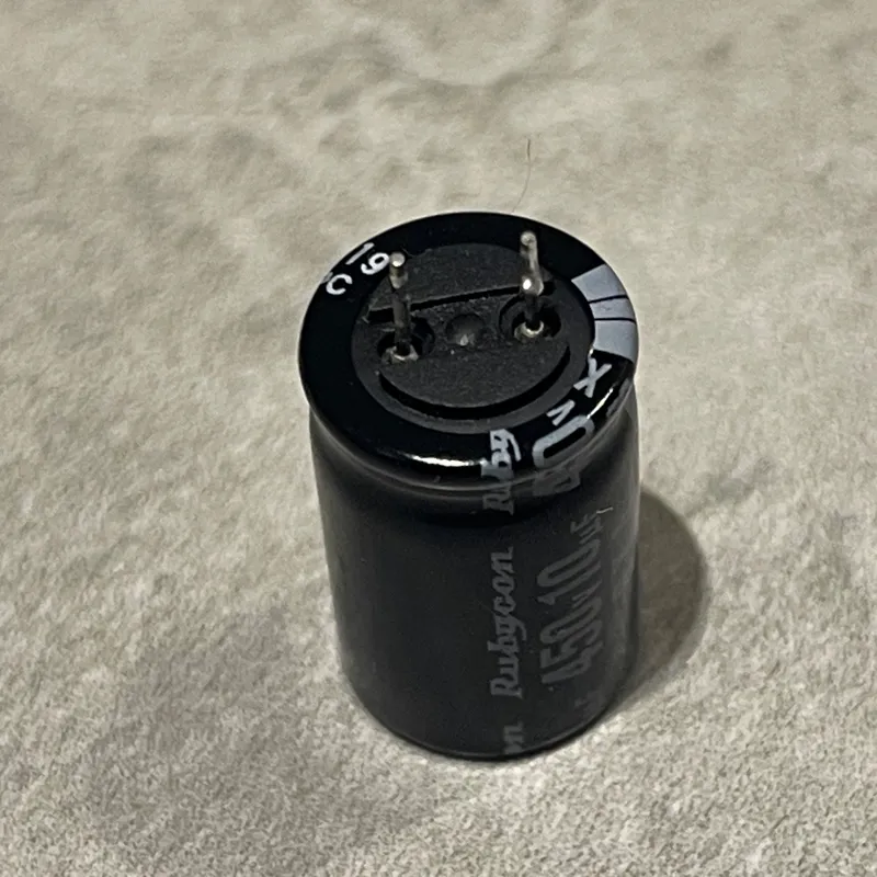بسته ده عددی خازن روبیکون rubycon 10uf 450