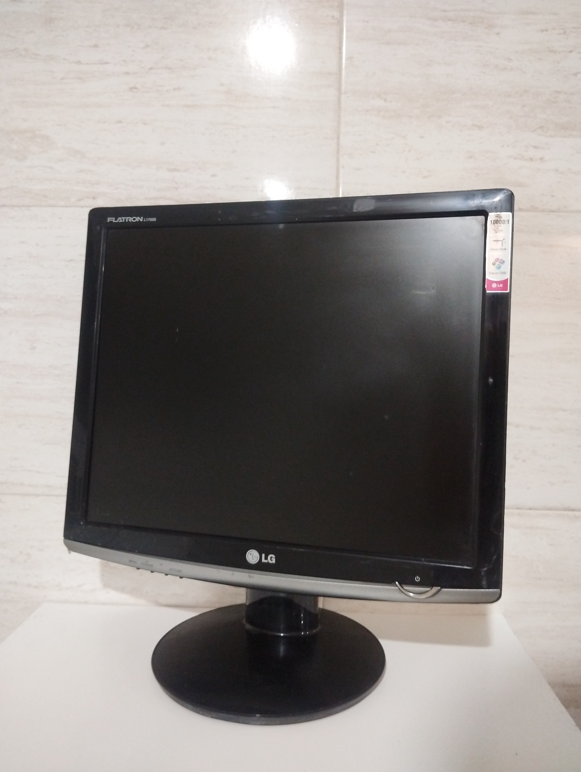 مانیتور 17 اینچ الجی مدل L1755s