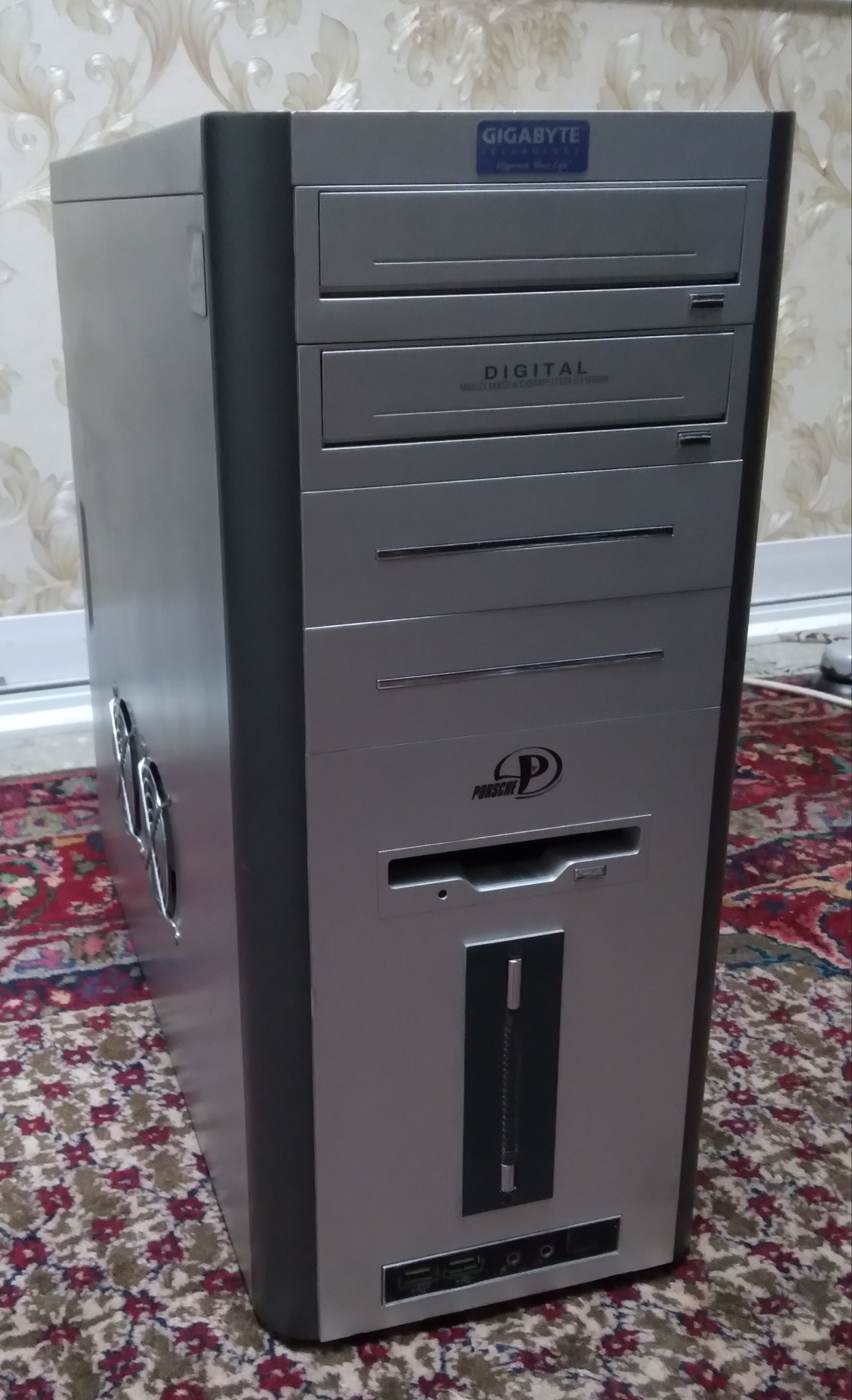 کامپیوتر اقتصادی 6هسته ای