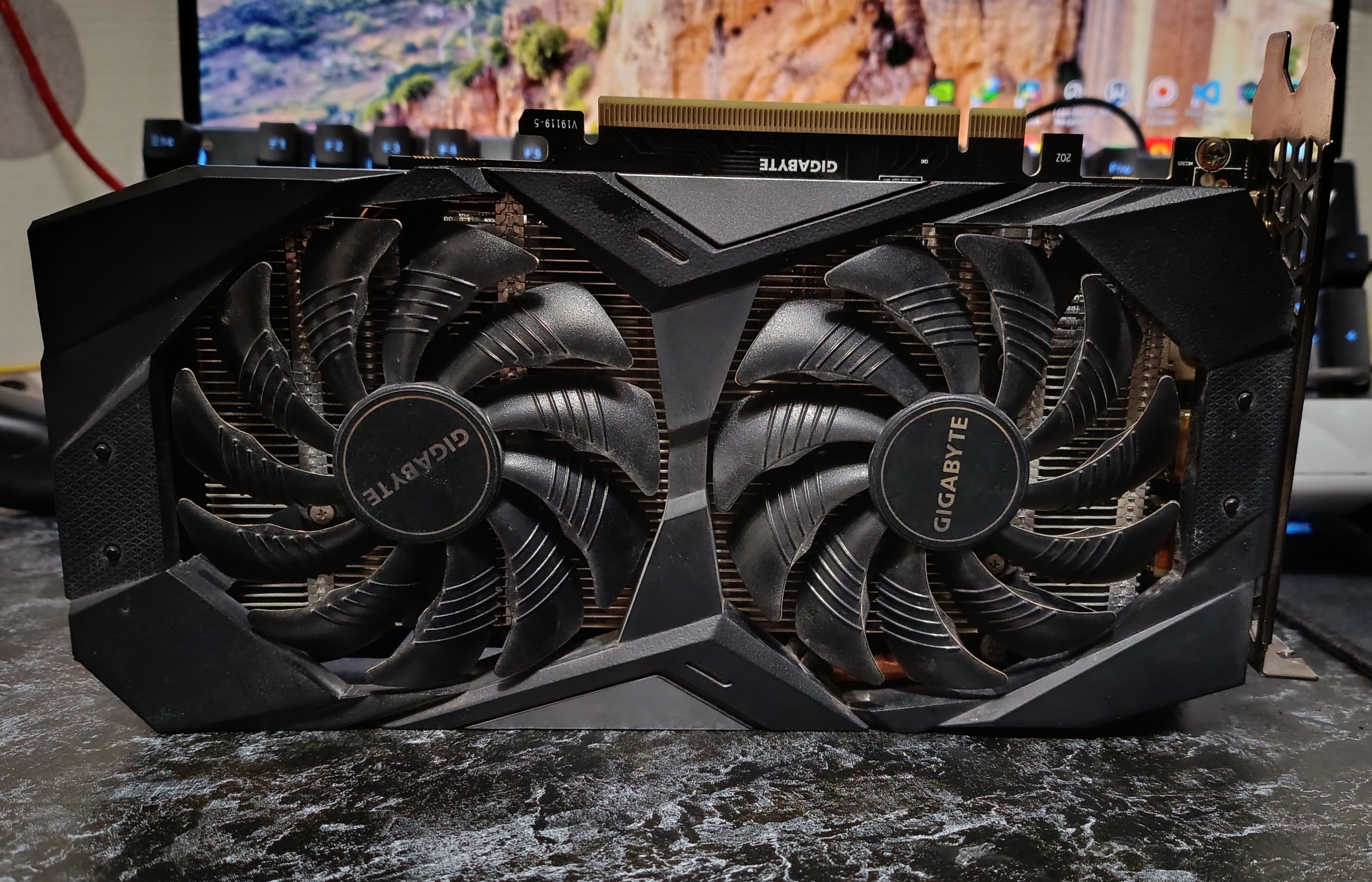 GIGABYTE GTX1660ti 6GB OC