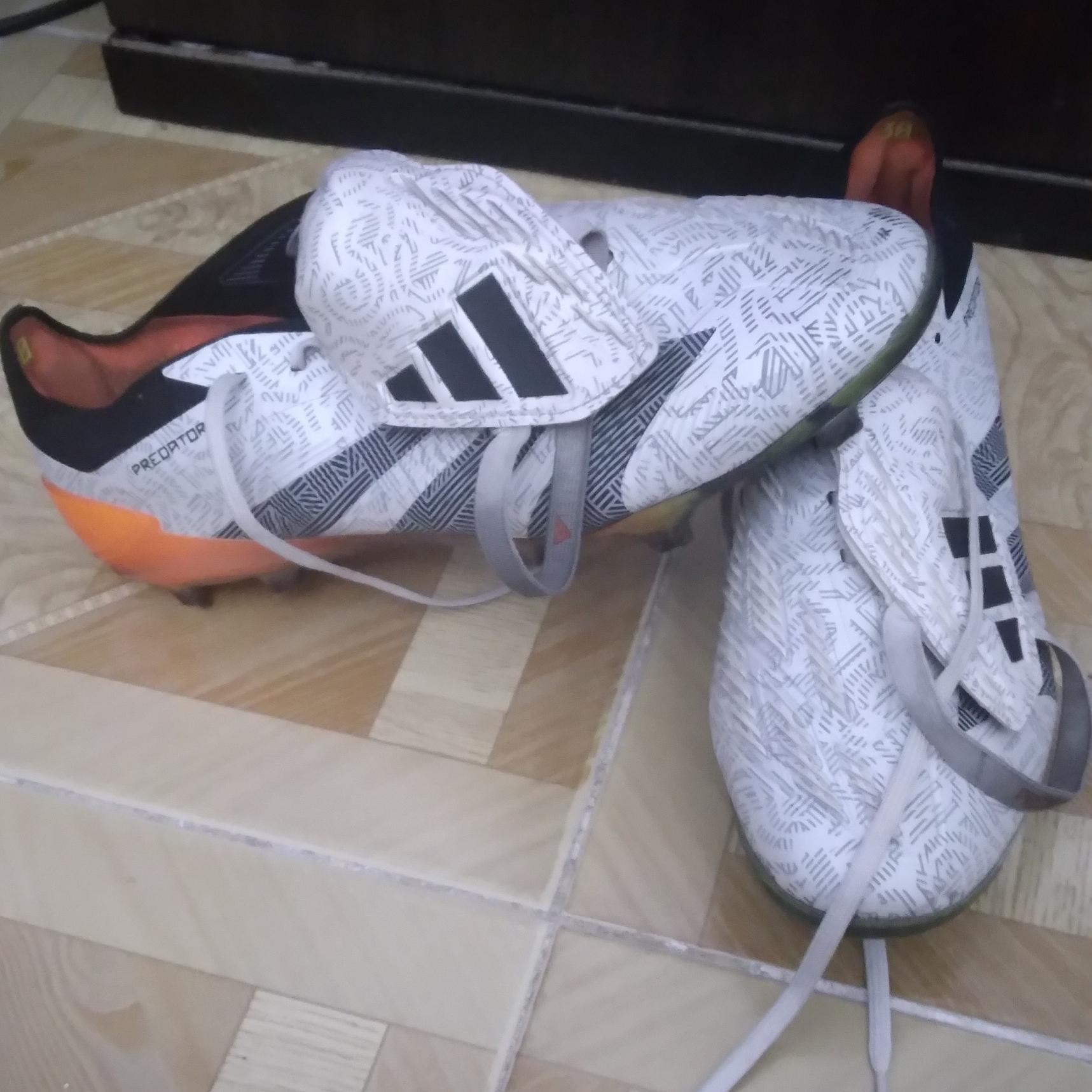 استوک Predator درجه A برند Adidas