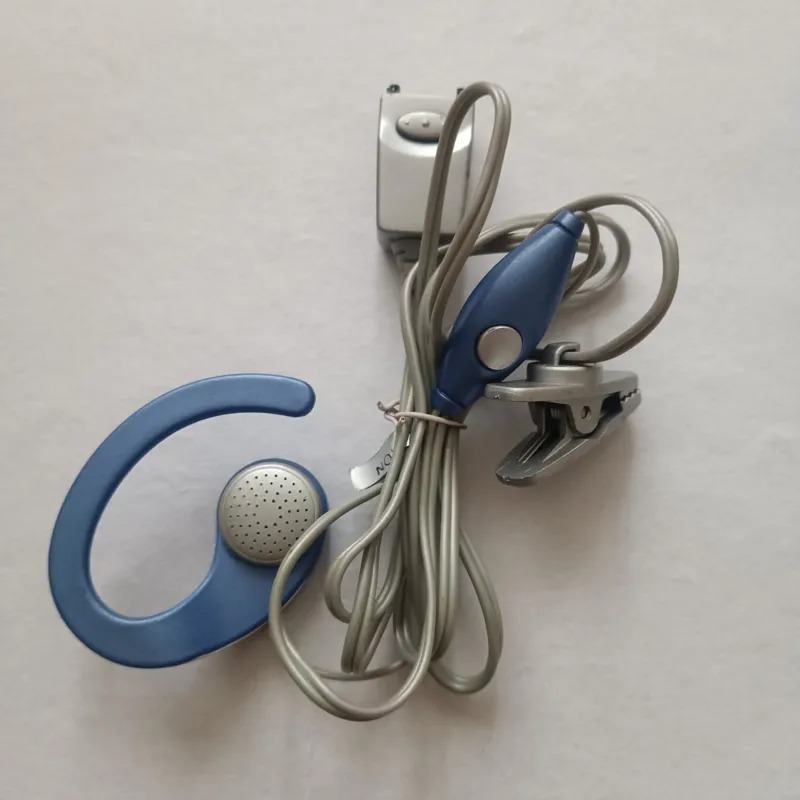هدفون قدیمی مدل CF10
