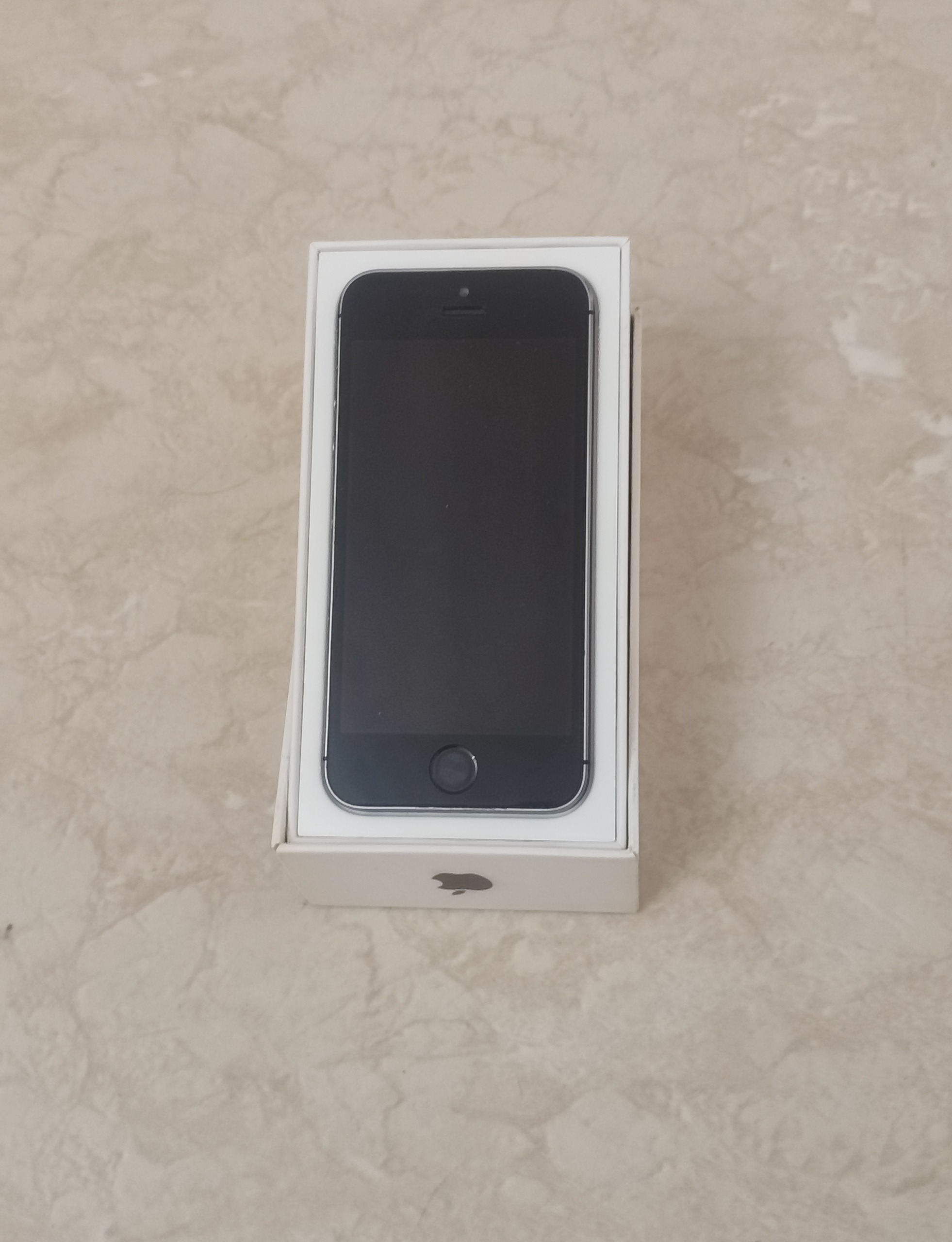 گوشی iPhone 5s معیوب هاردش خراب است دیسپلش خرابه