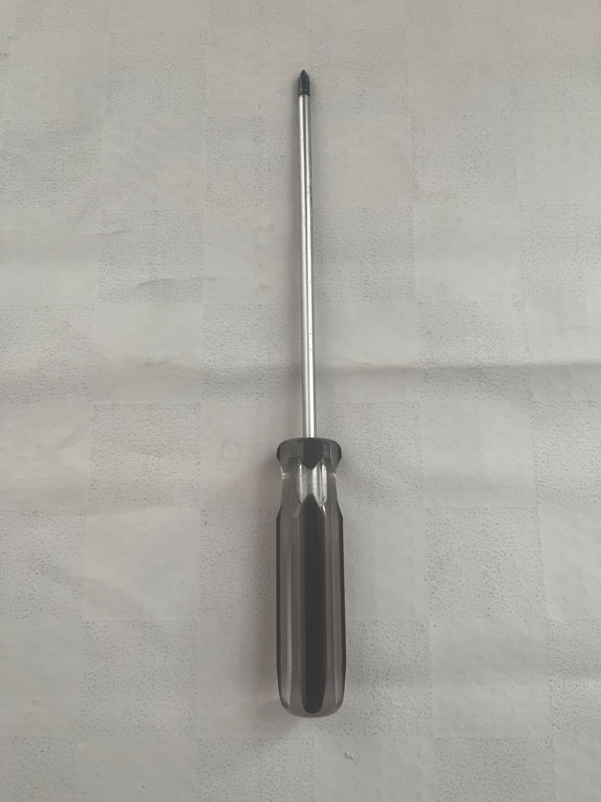 پیچ گوشتی چهارسو