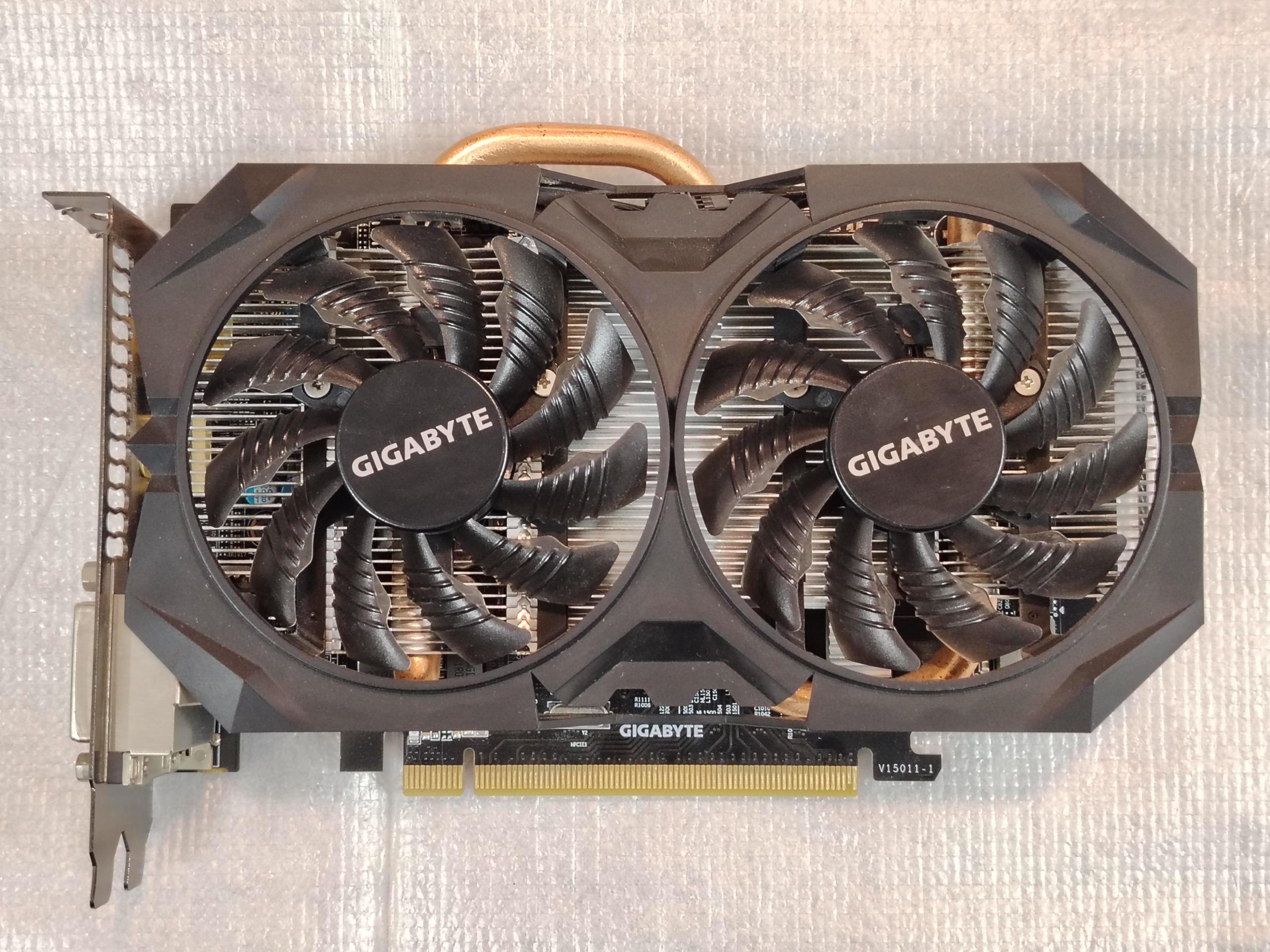 گرافیک 256بیت R7 370