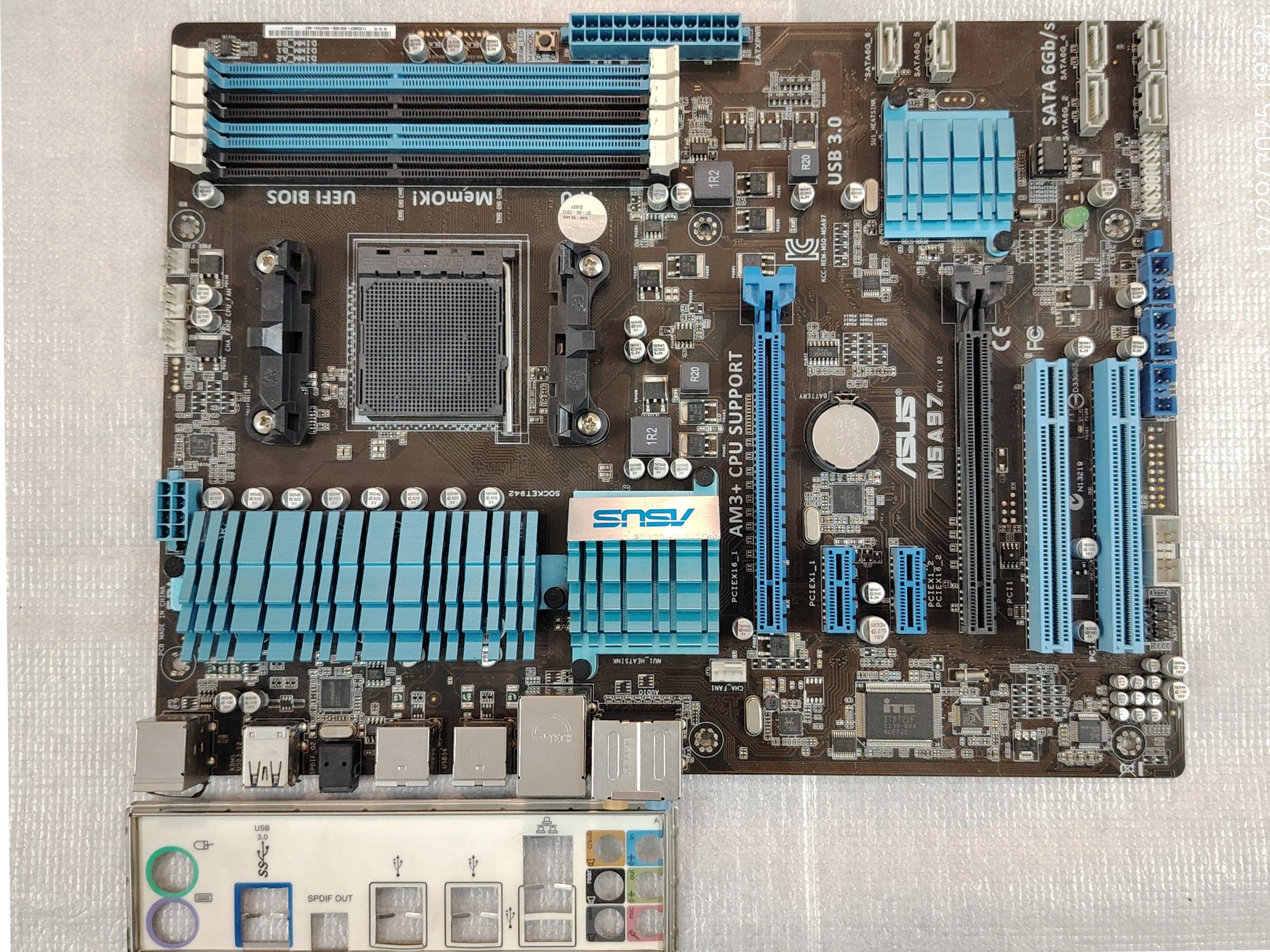 مادربرد بالارده AMD