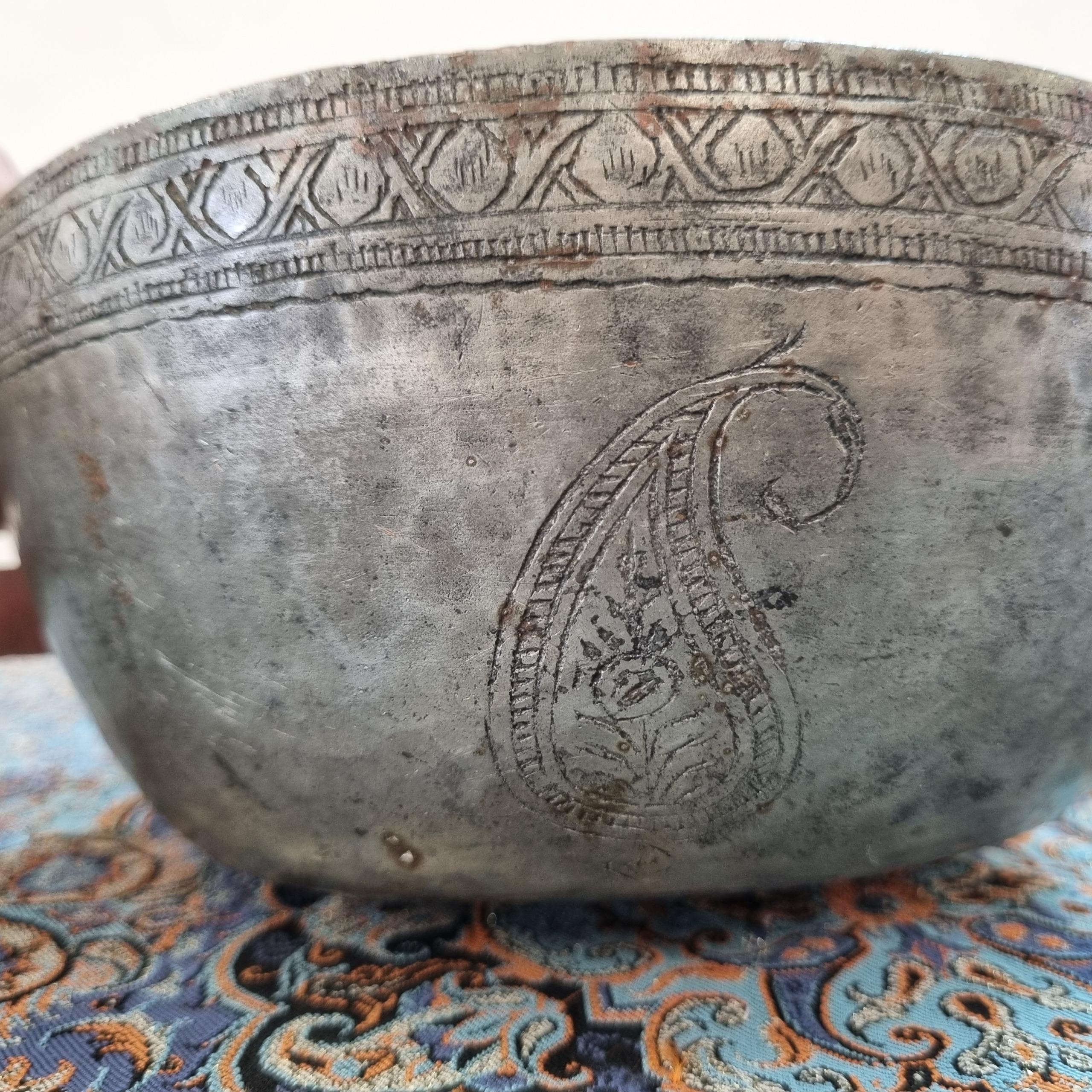 کاسه مسی یزدی قلمزنی بته جقه(احتمالا صفوی)