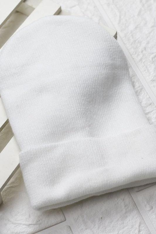 کلاه White بدون.قیمت.