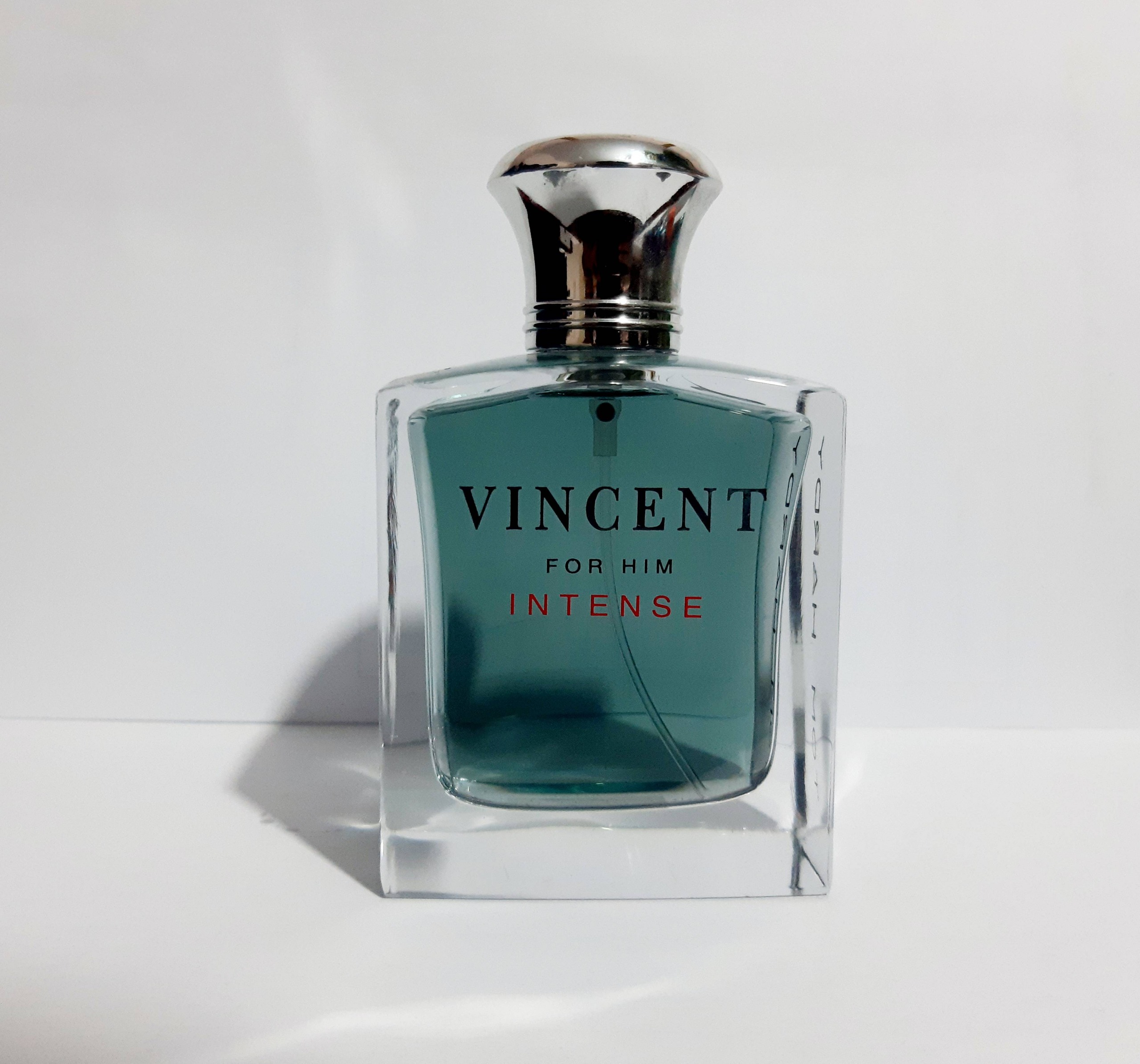 ادکلن زیبای Vincent بدون.قیمت..