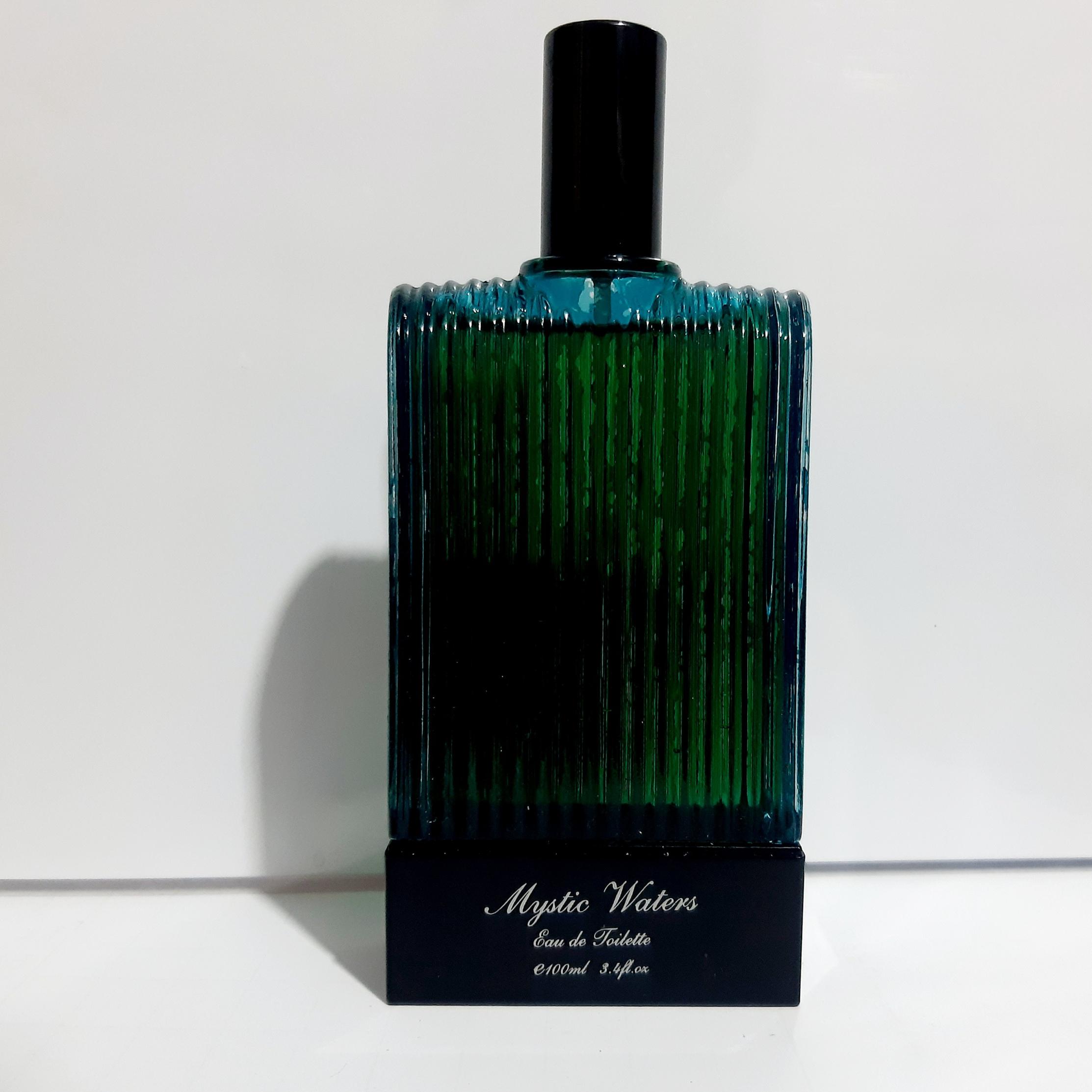 ادکلن Mystic Waters بدون.قیمت.