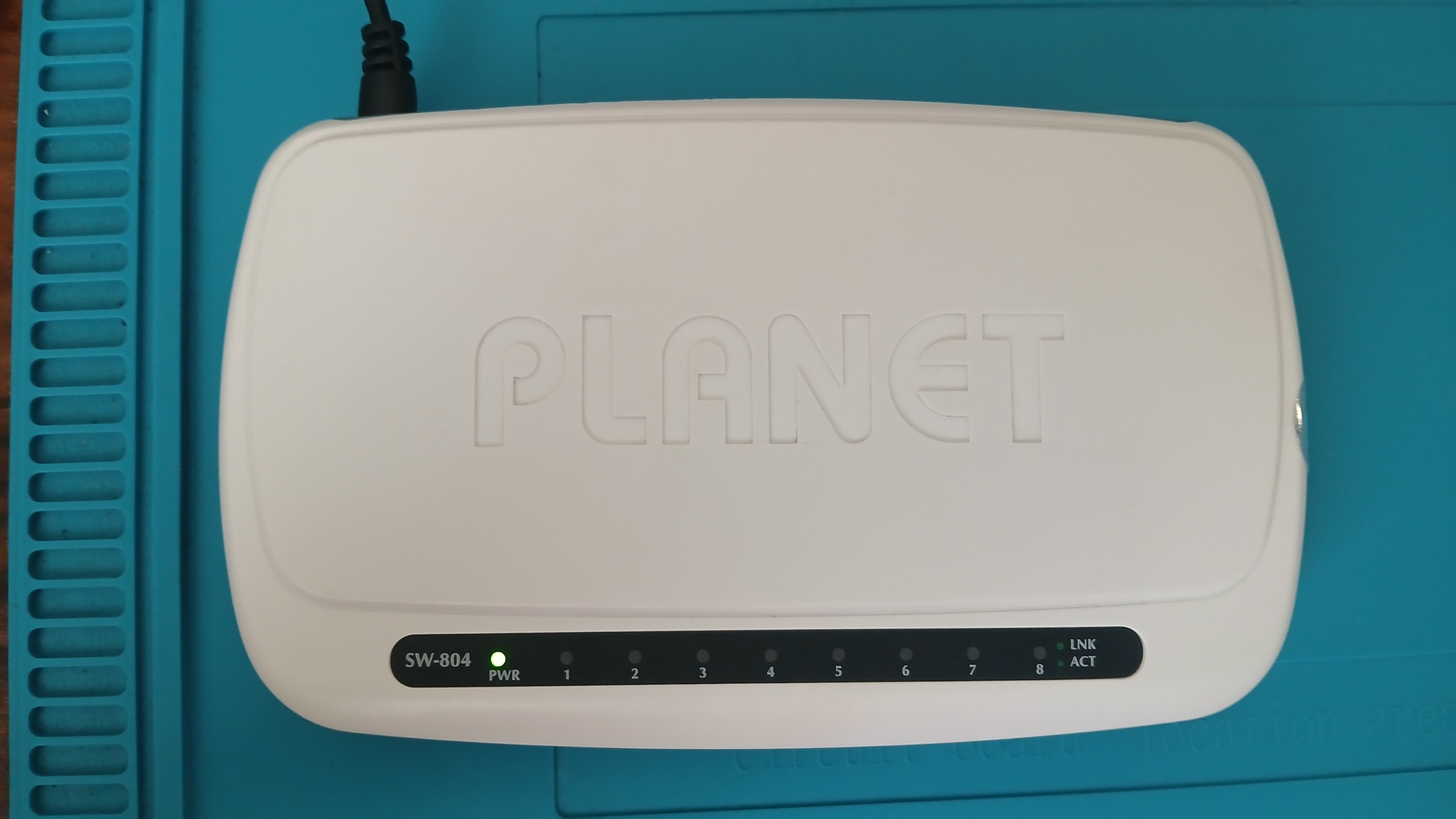 سوئیچ planet اصل