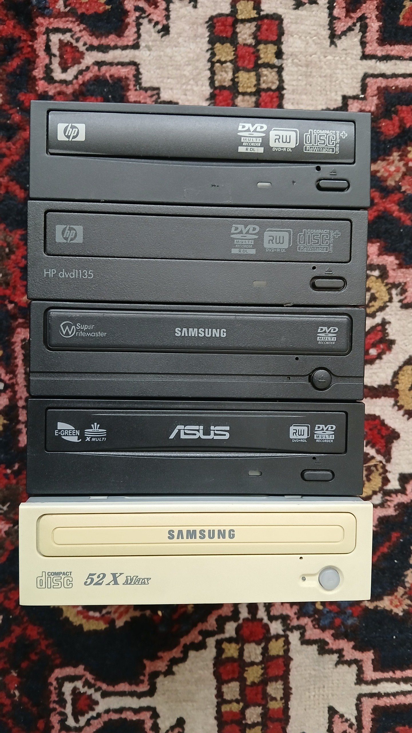 پنج عدد DVD رایترنوری