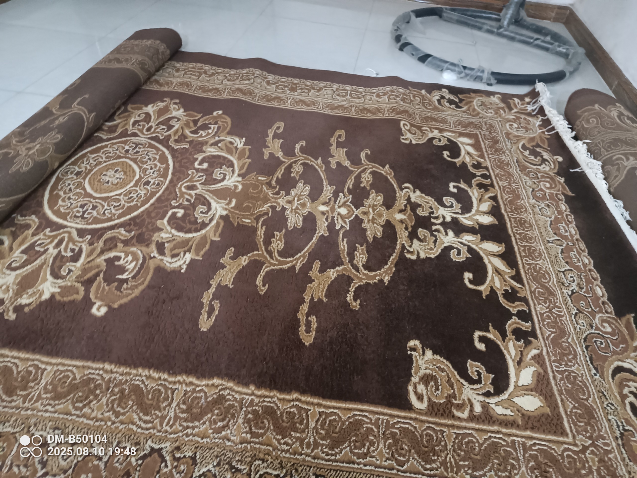 گلیم قهوه ای