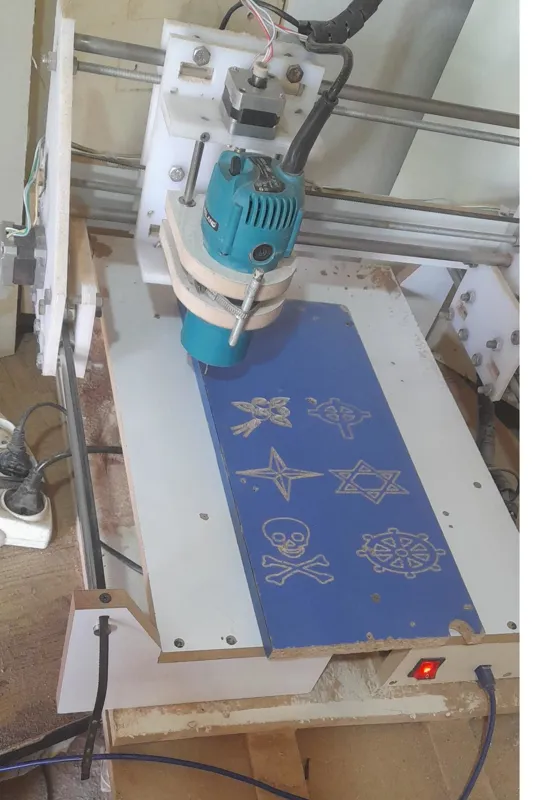 Cncرومیزی دست ساز