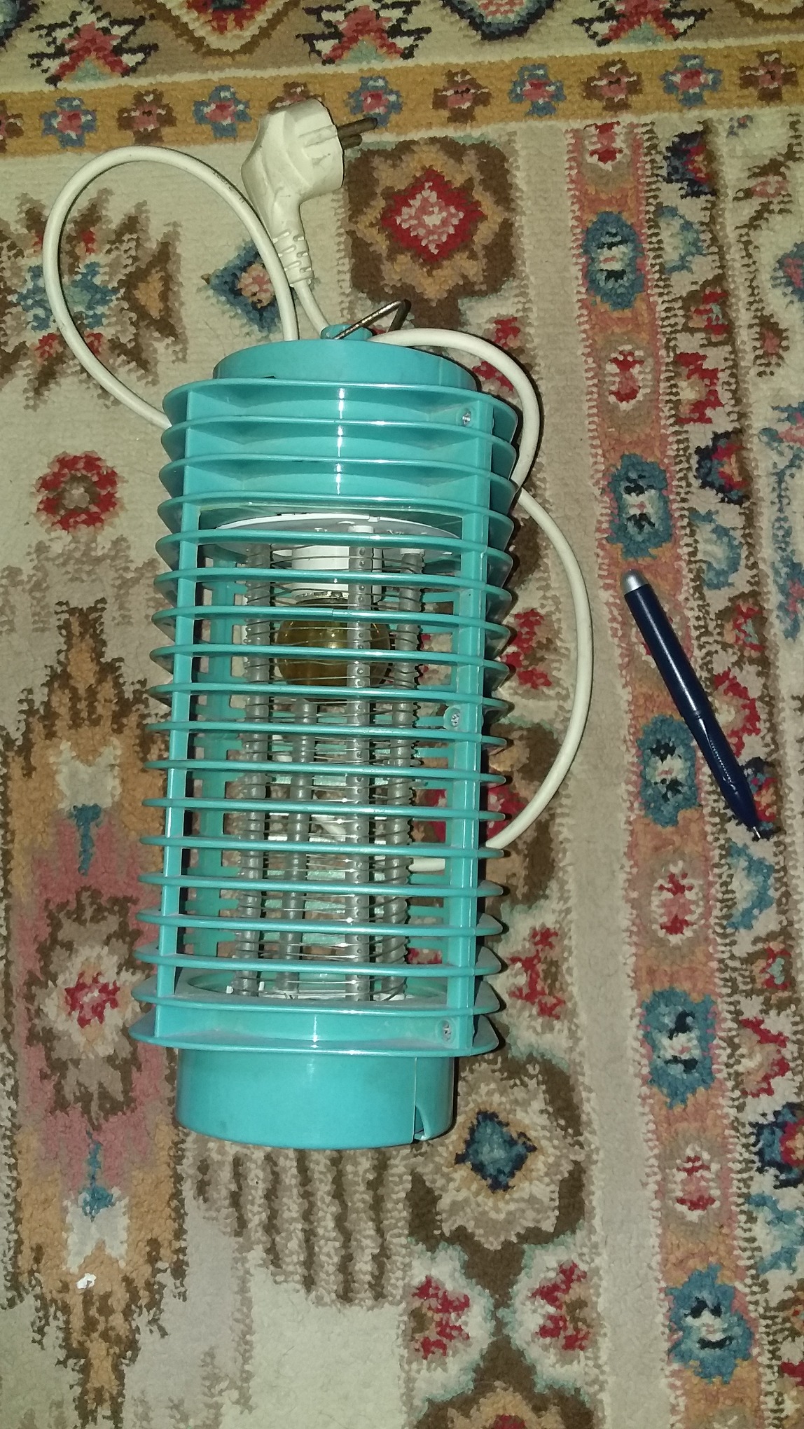 حشره گیر لامپی