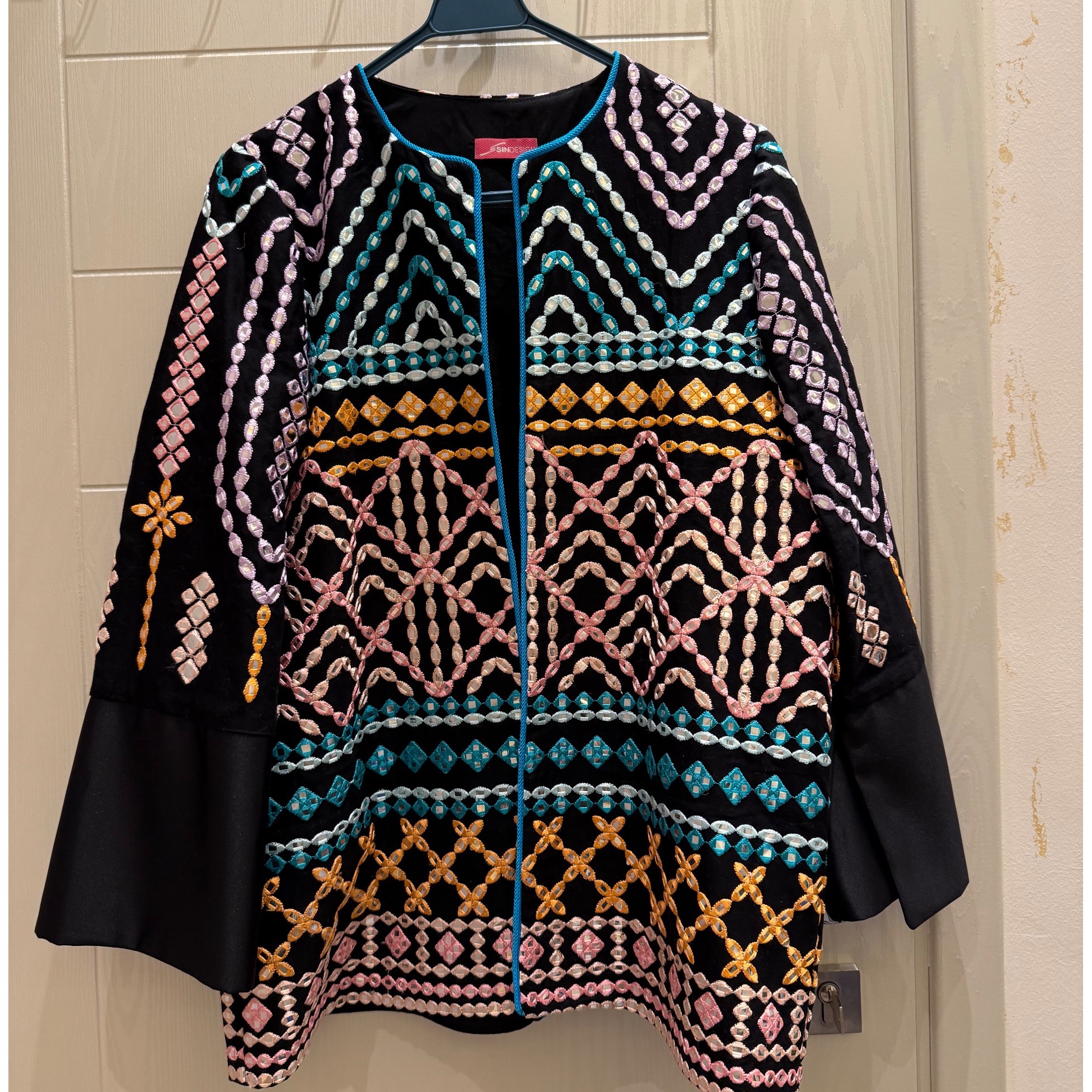 کت سوزن دوزی ویکتور