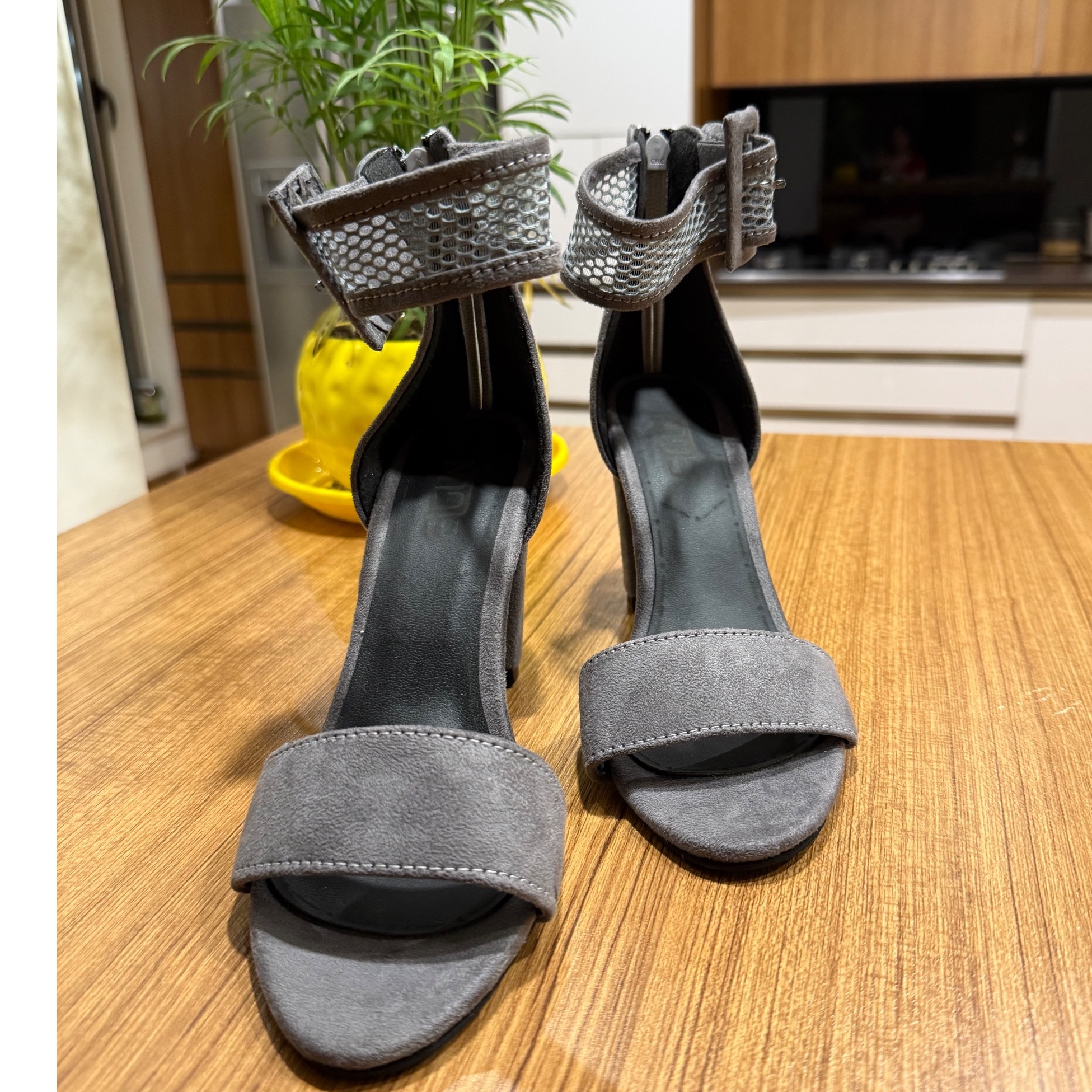 صندل سوییت طوسی مزونی